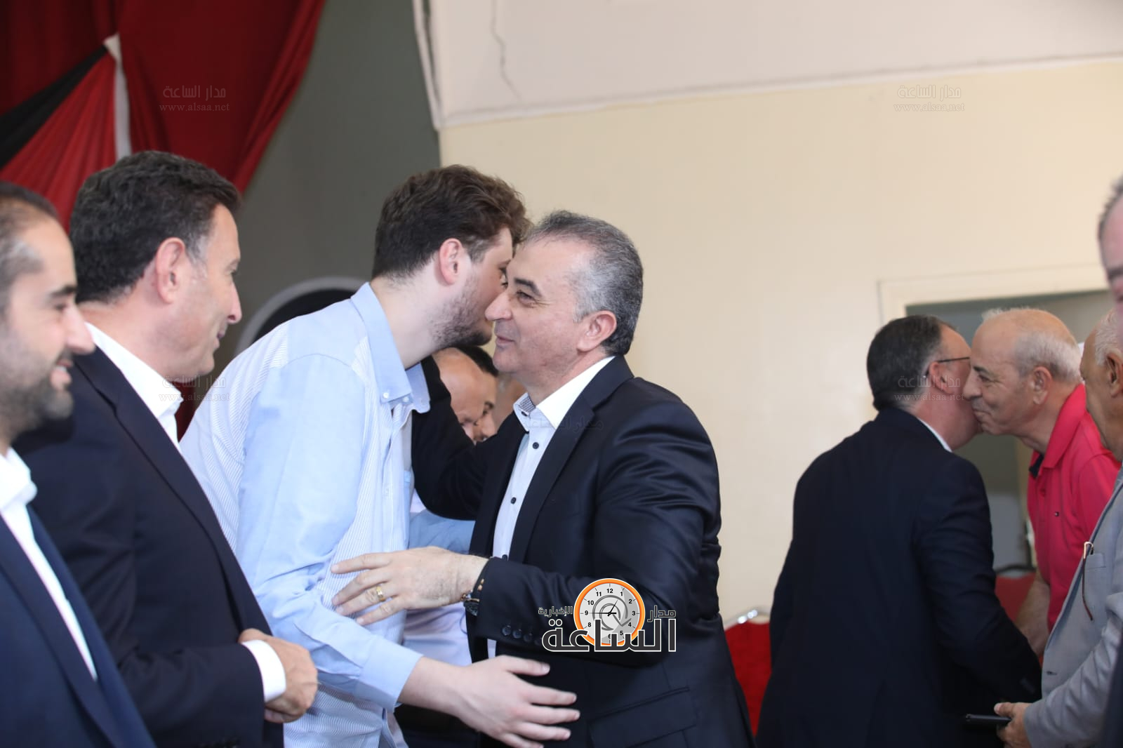 Madar Al-Saa Images 0.6405232189377934