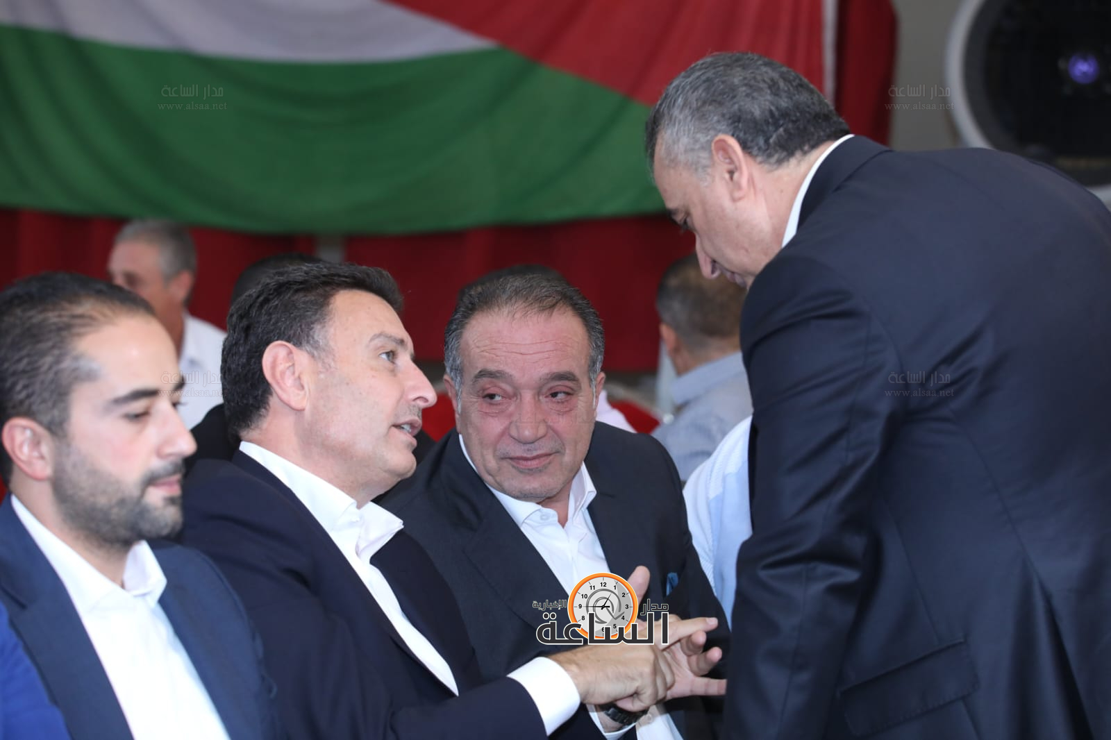 Madar Al-Saa Images 0.5134698981919257