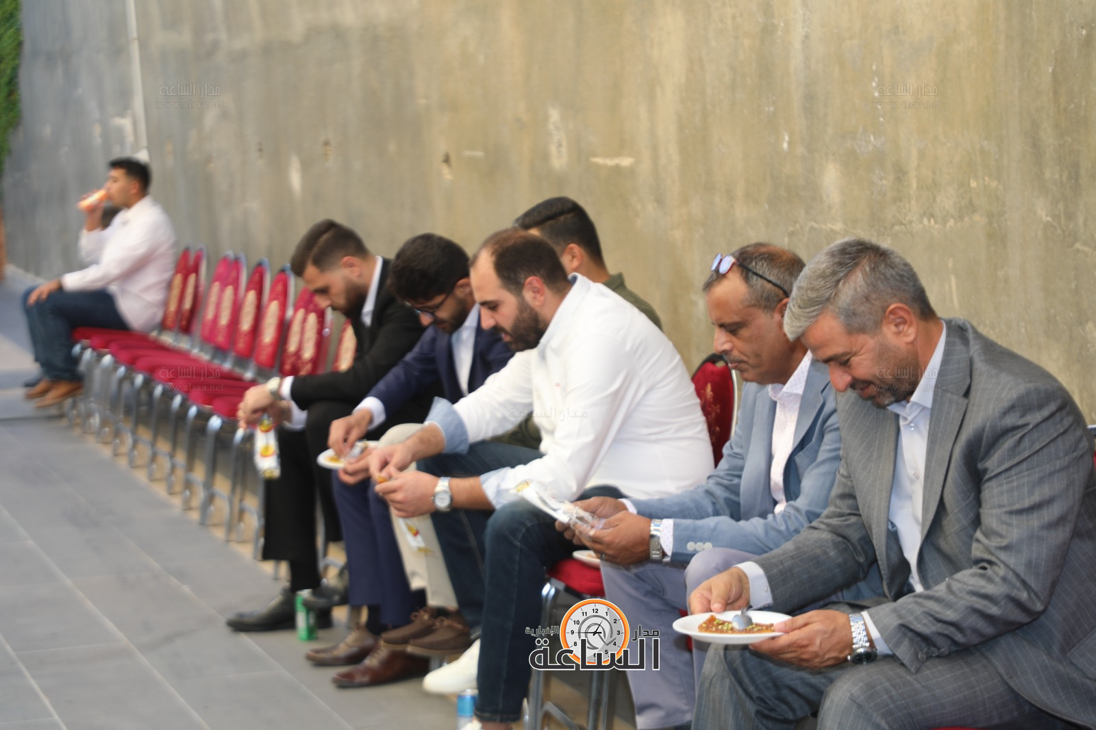 Madar Al-Saa Images 0.3359828152850637