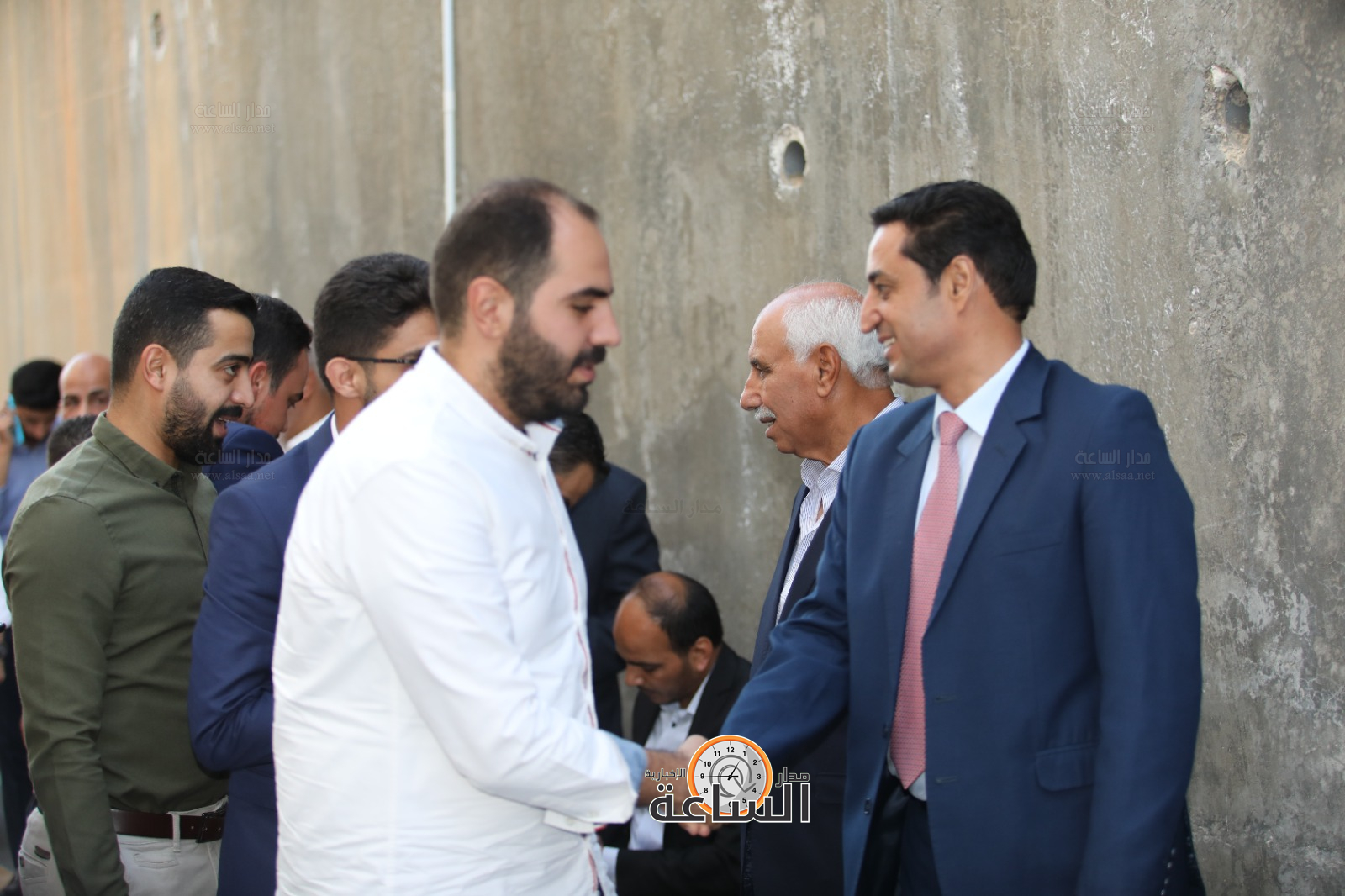 Madar Al-Saa Images 0.4839386368265073