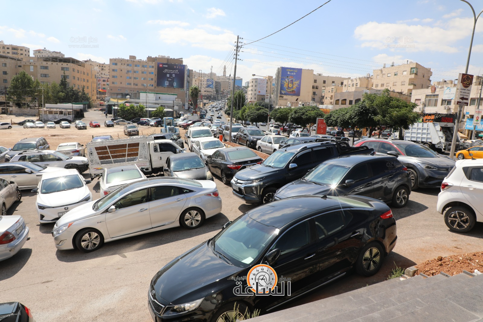 Madar Al-Saa Images 0.47267492381975407