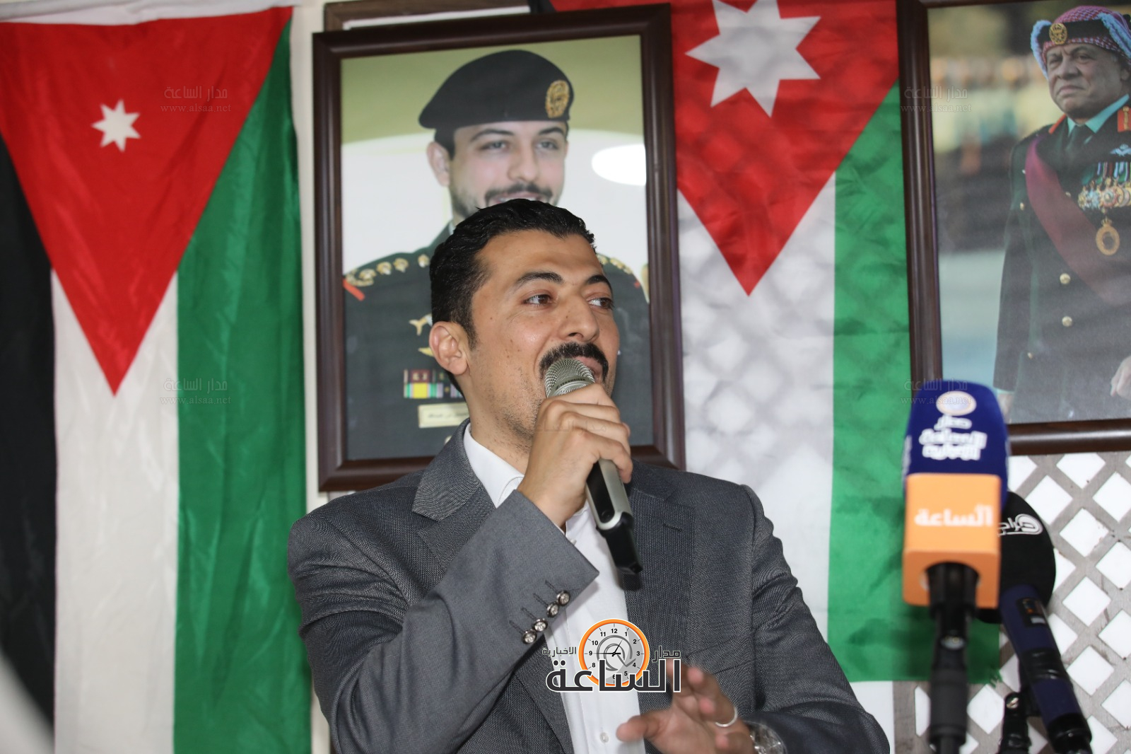 Madar Al-Saa Images 0.1638063549732247