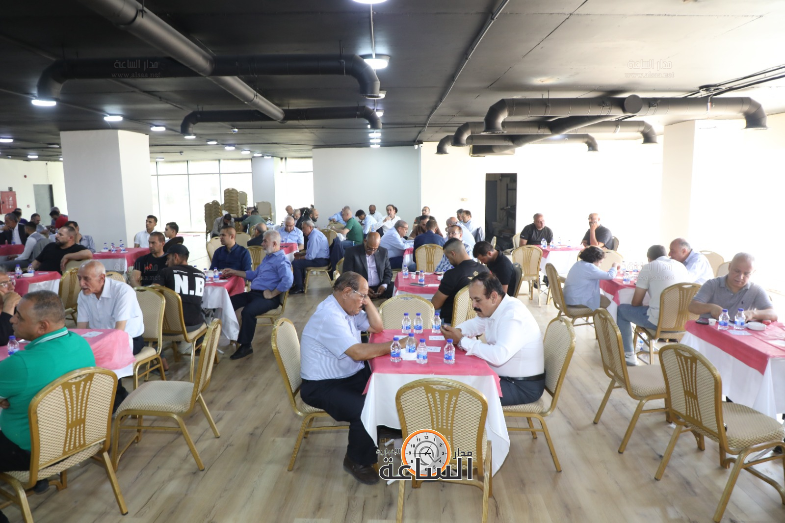 Madar Al-Saa Images 0.538296636488754