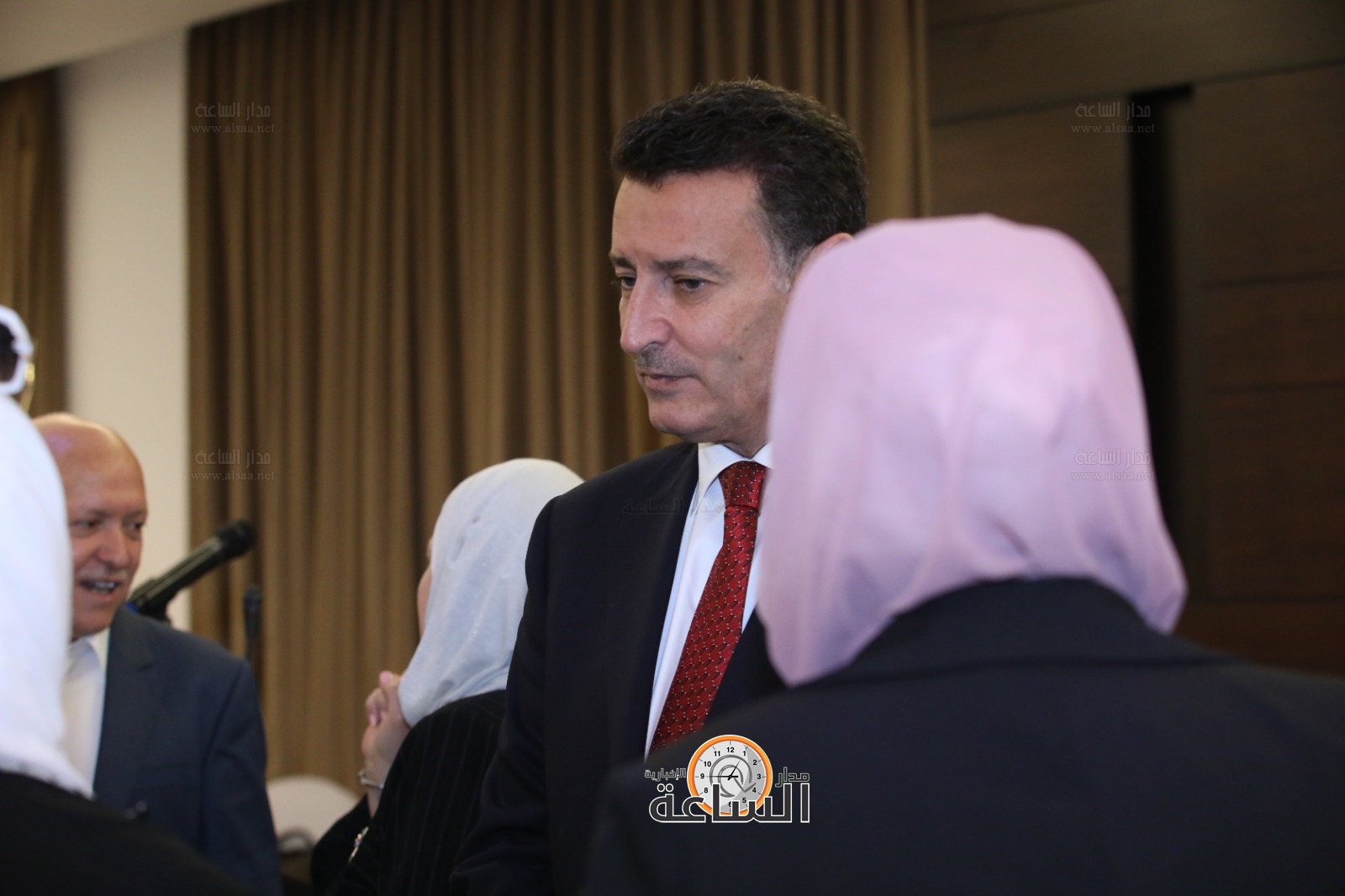 Madar Al-Saa Images 0.21505379183231055