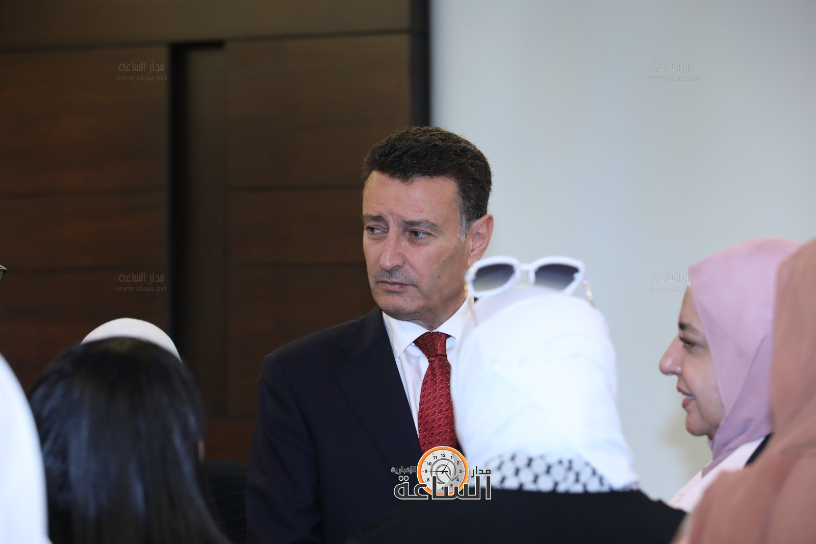 Madar Al-Saa Images 0.2628337228170019