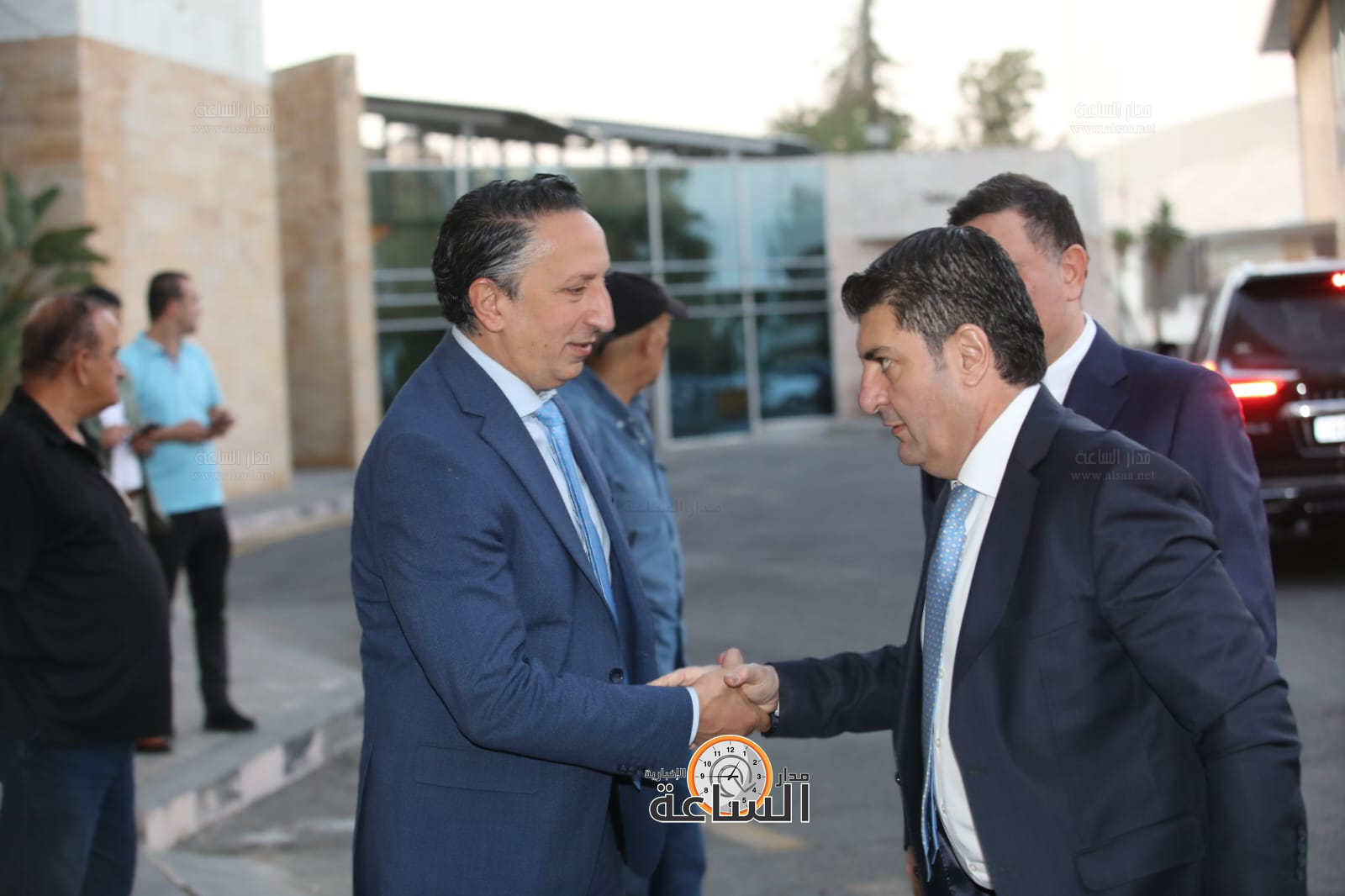 Madar Al-Saa Images 0.1815175464203178