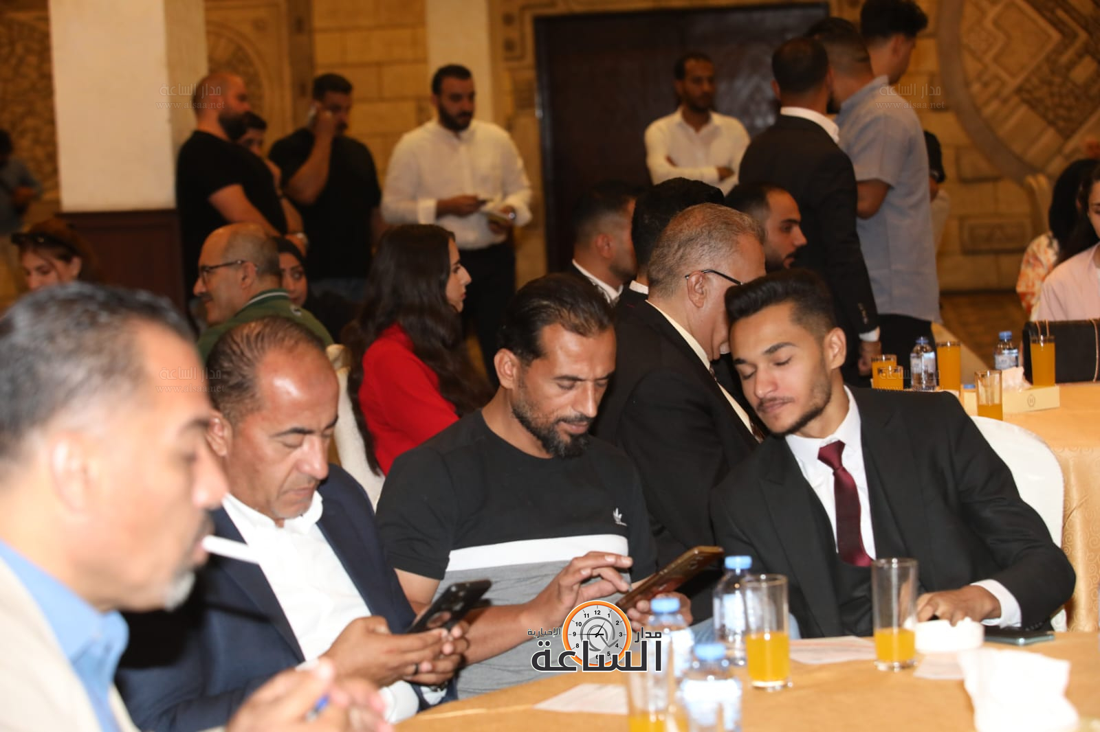 Madar Al-Saa Images 0.09811611850536917