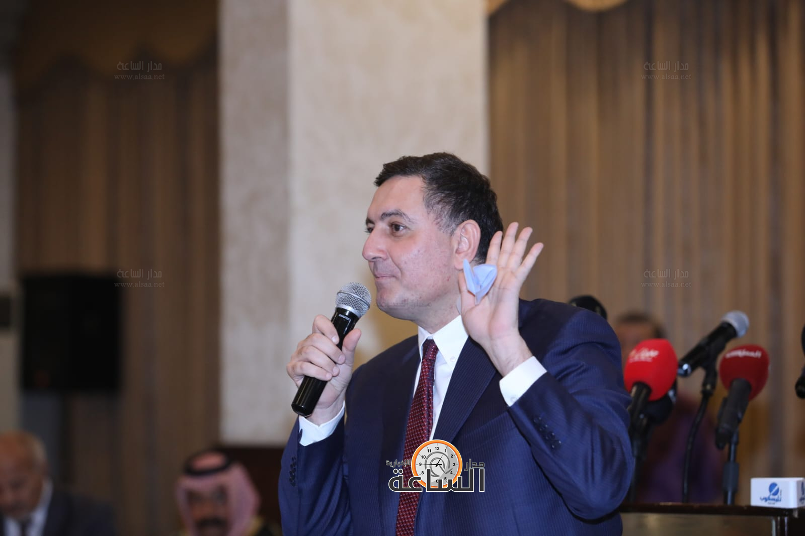 Madar Al-Saa Images 0.009131866464155092