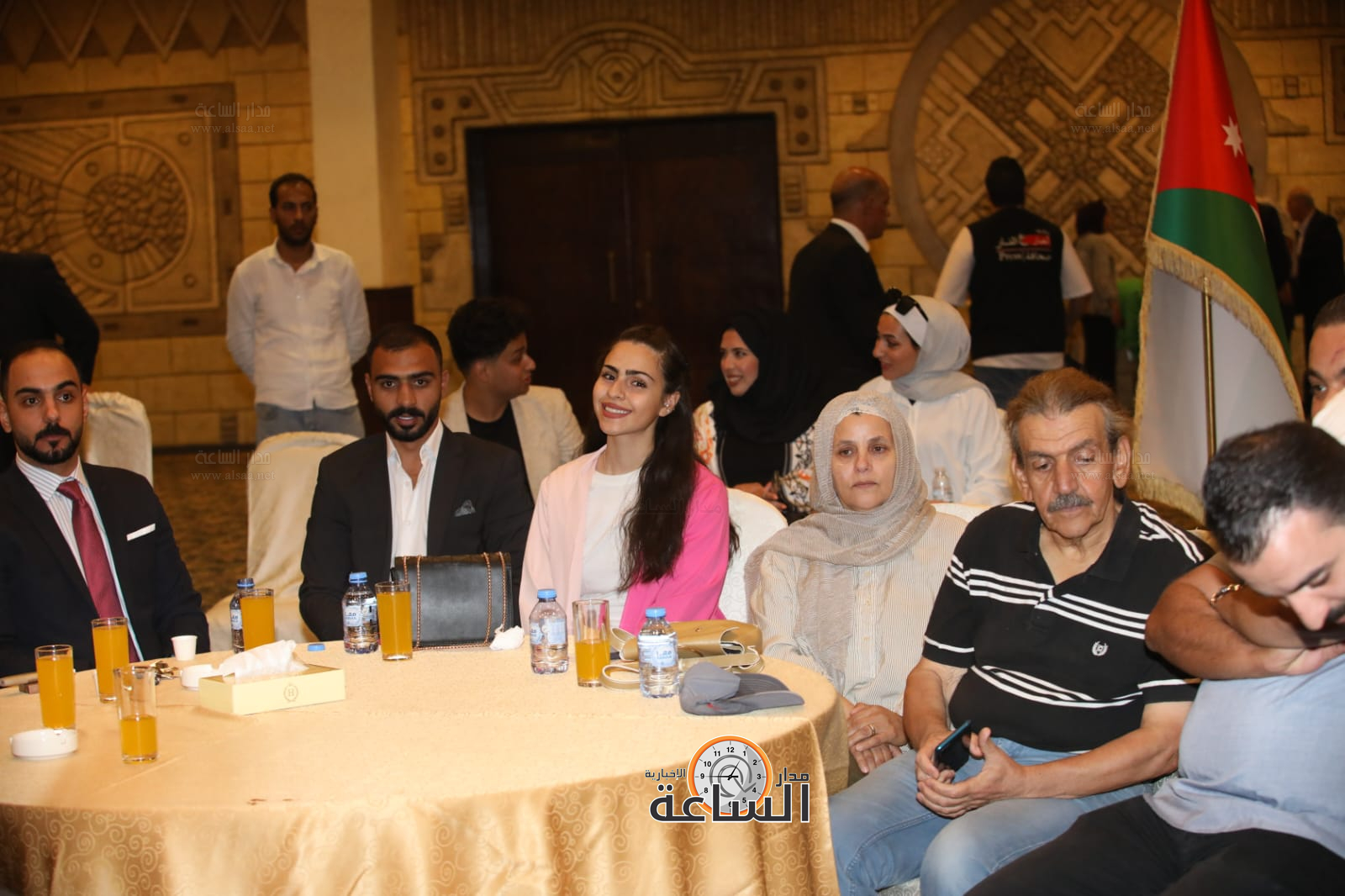 Madar Al-Saa Images 0.6117077825582466