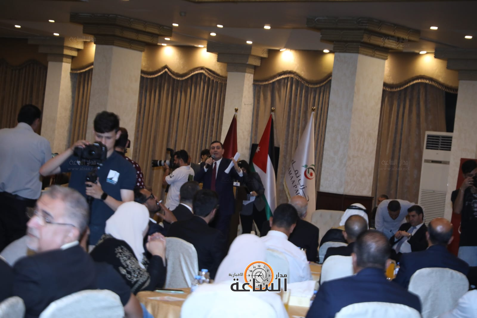 Madar Al-Saa Images 0.064150026032197