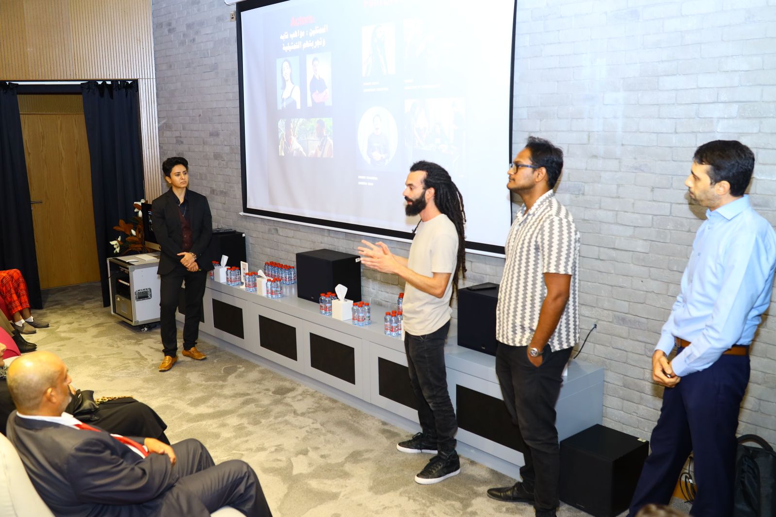 Madar Al-Saa Images 0.7791825866680795