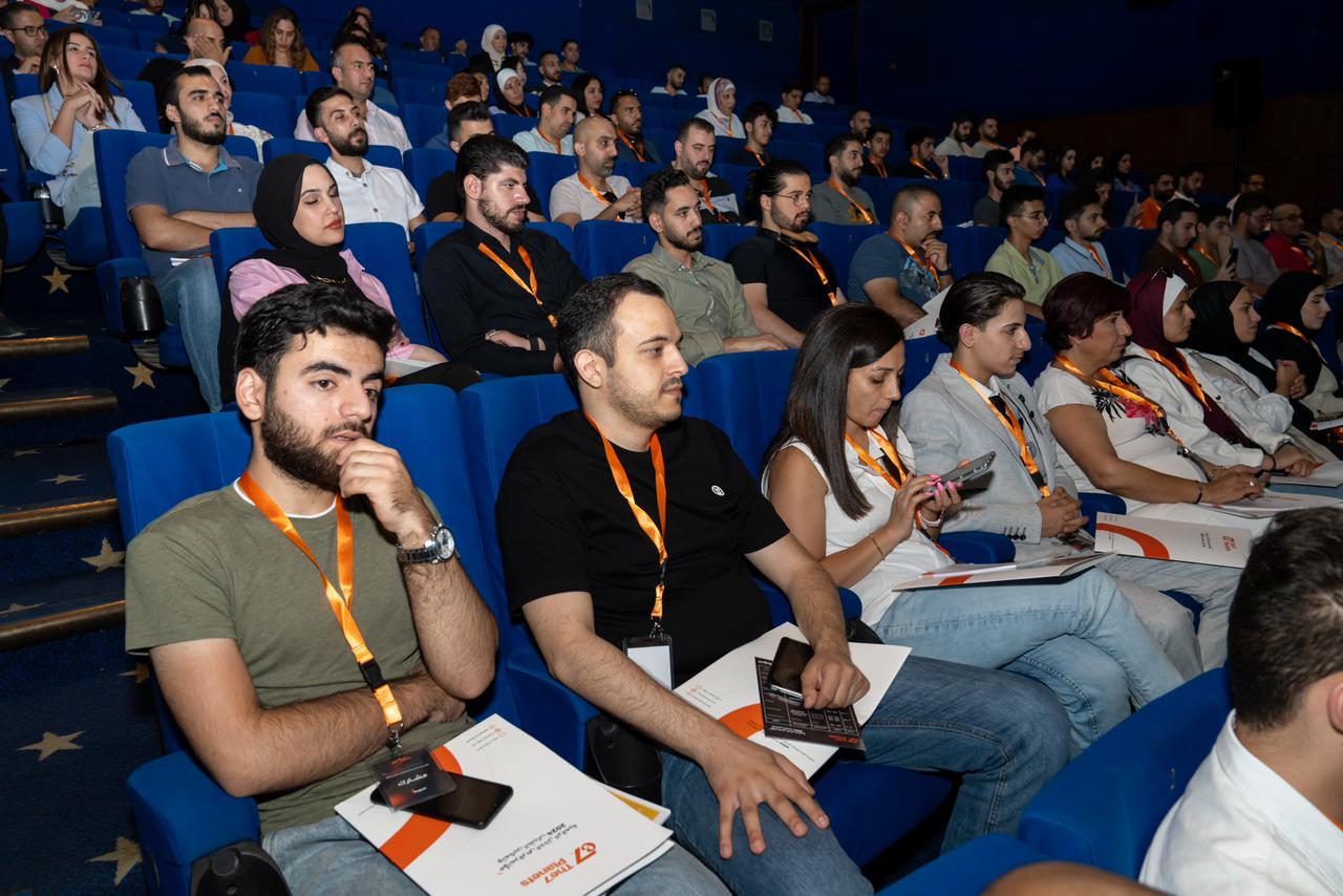 Madar Al-Saa Images 0.522245941772771