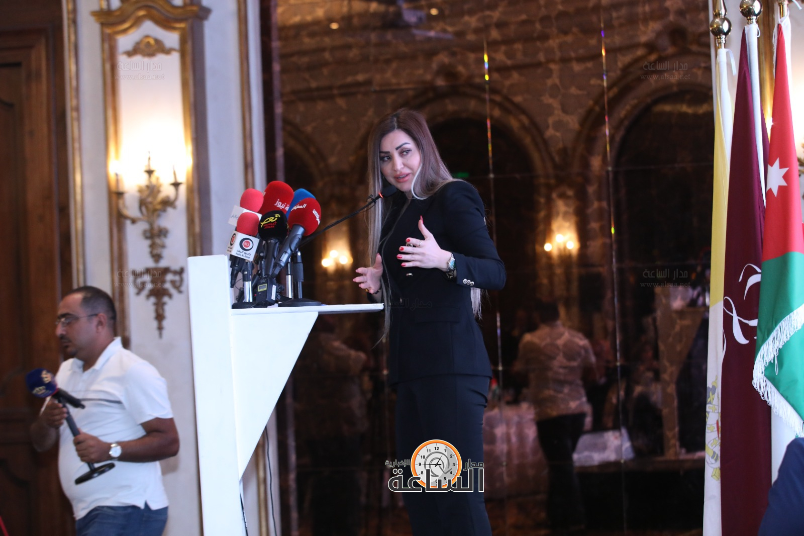 Madar Al-Saa Images 0.8825112865662061