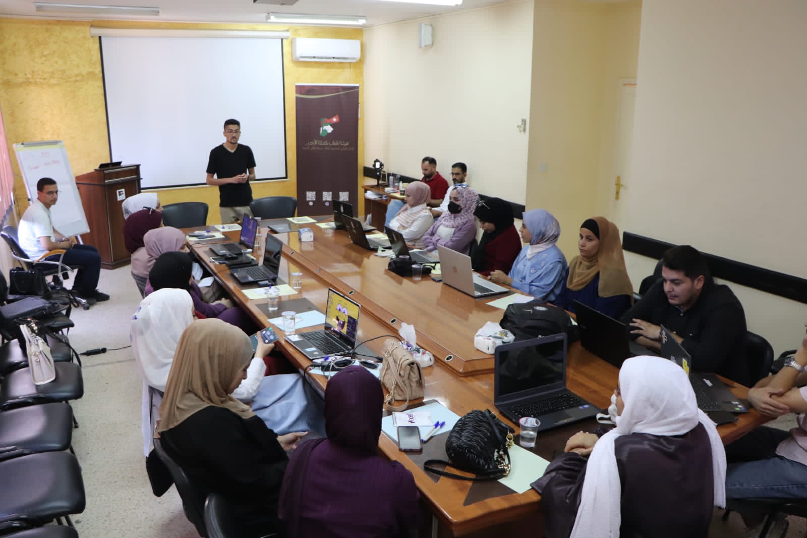 Madar Al-Saa Images 0.271789182058646