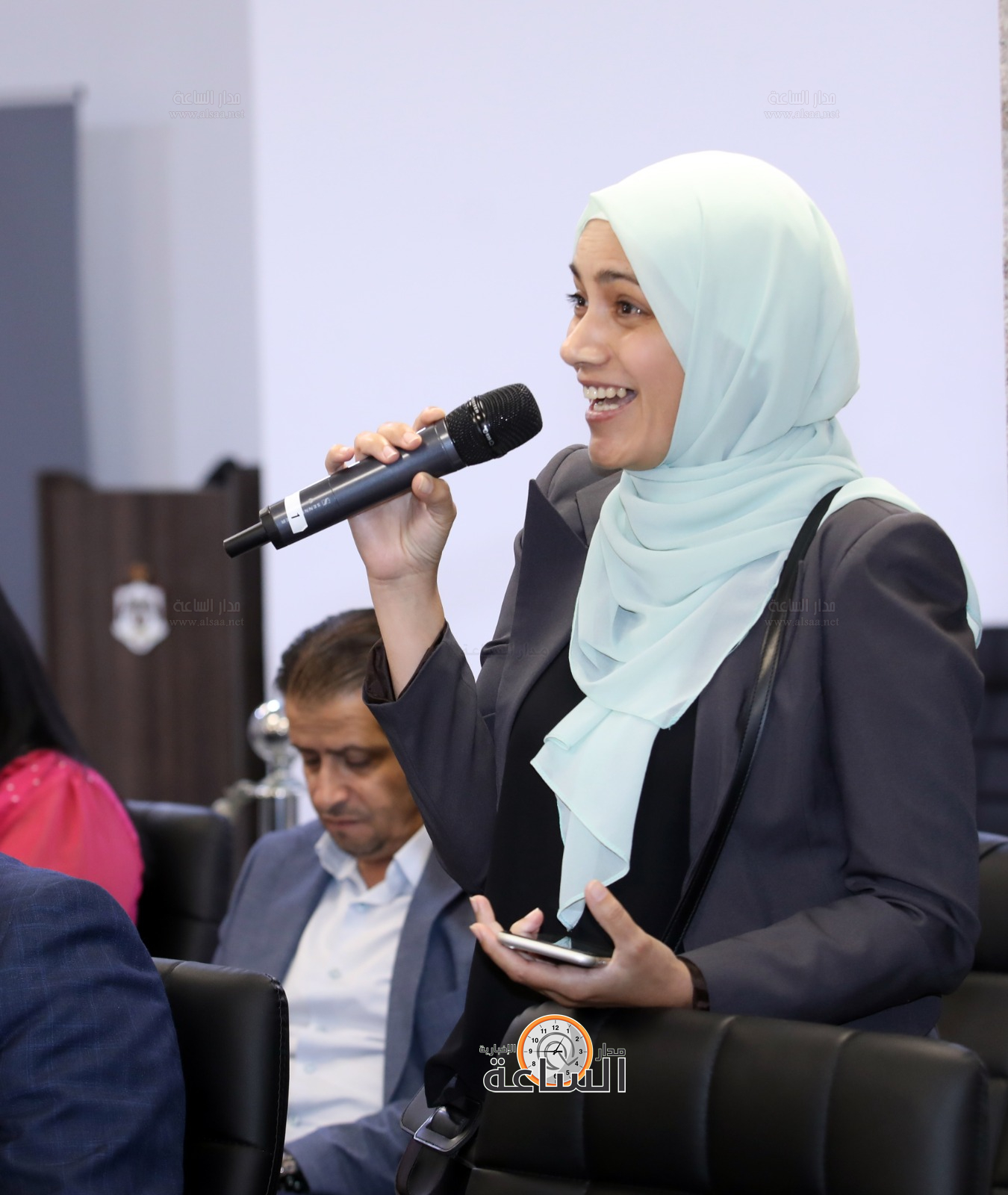 Madar Al-Saa Images 0.803378428618178