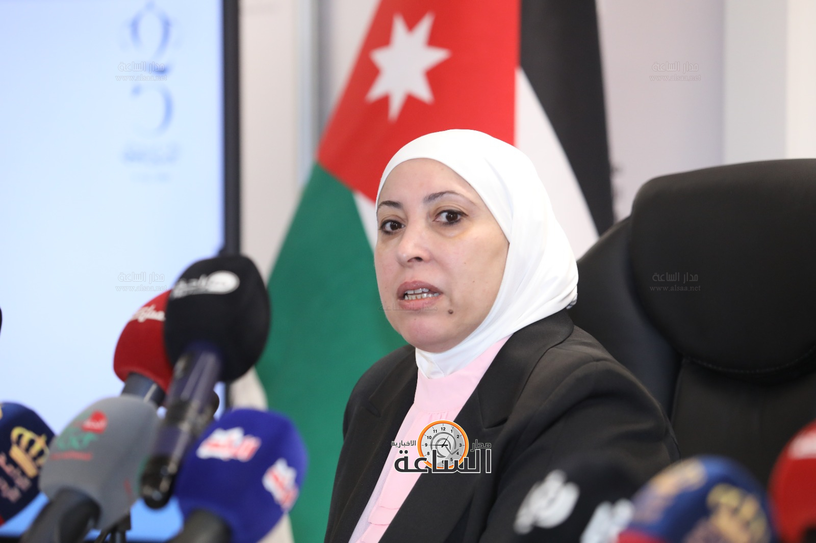 Madar Al-Saa Images 0.10846081937810137