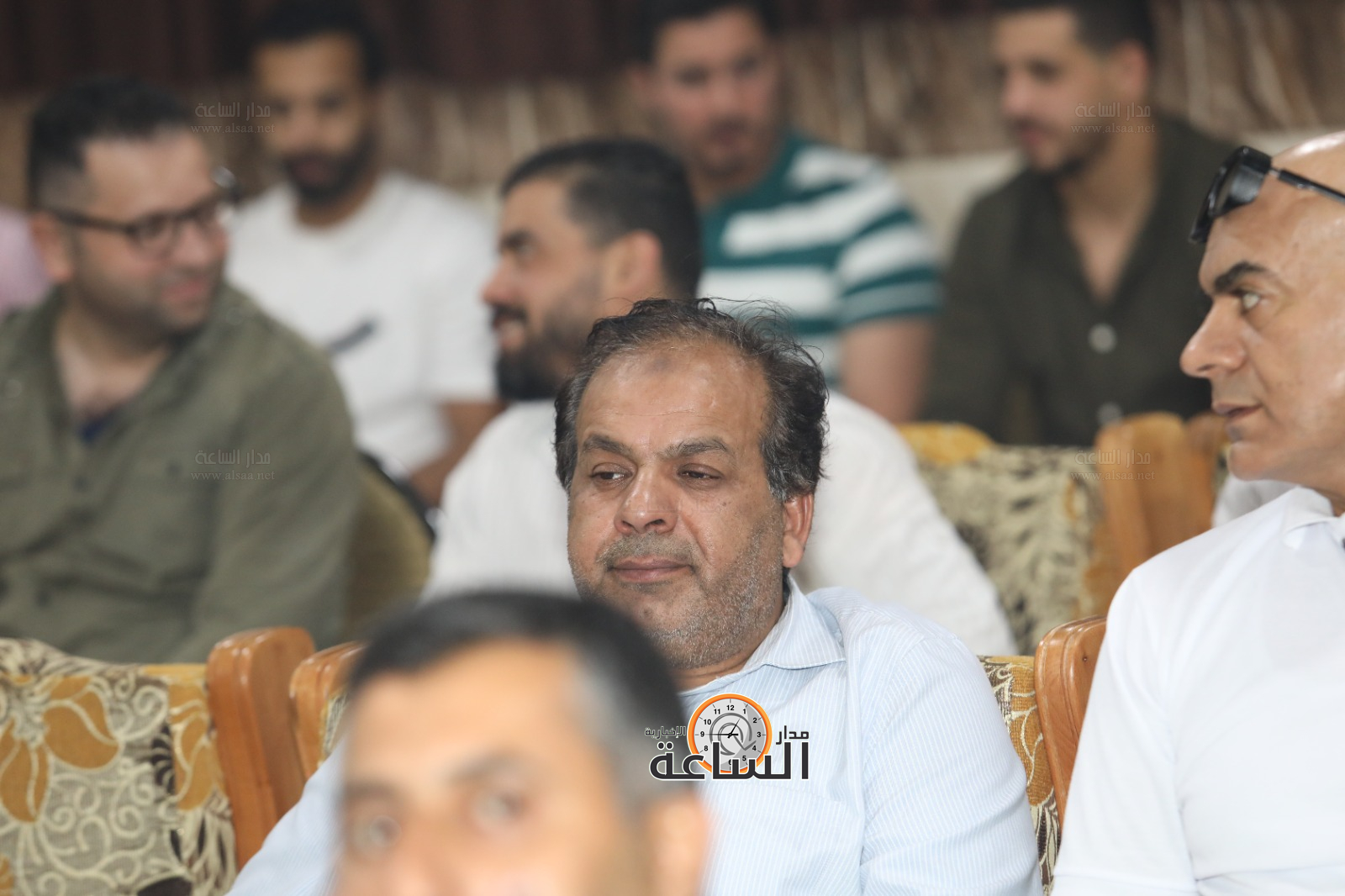 Madar Al-Saa Images 0.8216420678804419