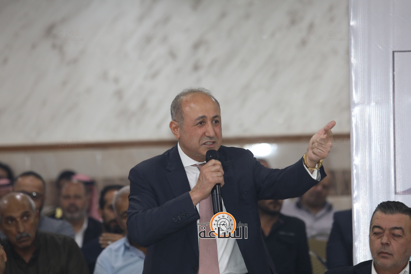 Madar Al-Saa Images 0.8411615203175347