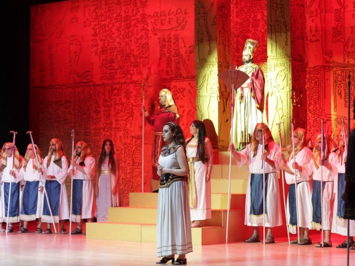 Madar Al-Saa Images 0.16722069363151237