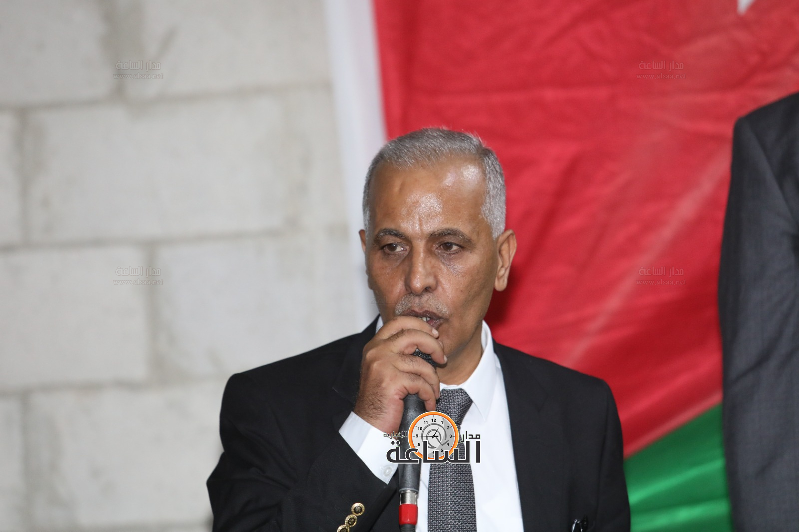 Madar Al-Saa Images 0.4762475906078443