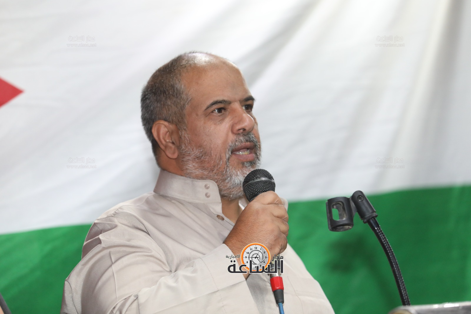 Madar Al-Saa Images 0.4421684190415127