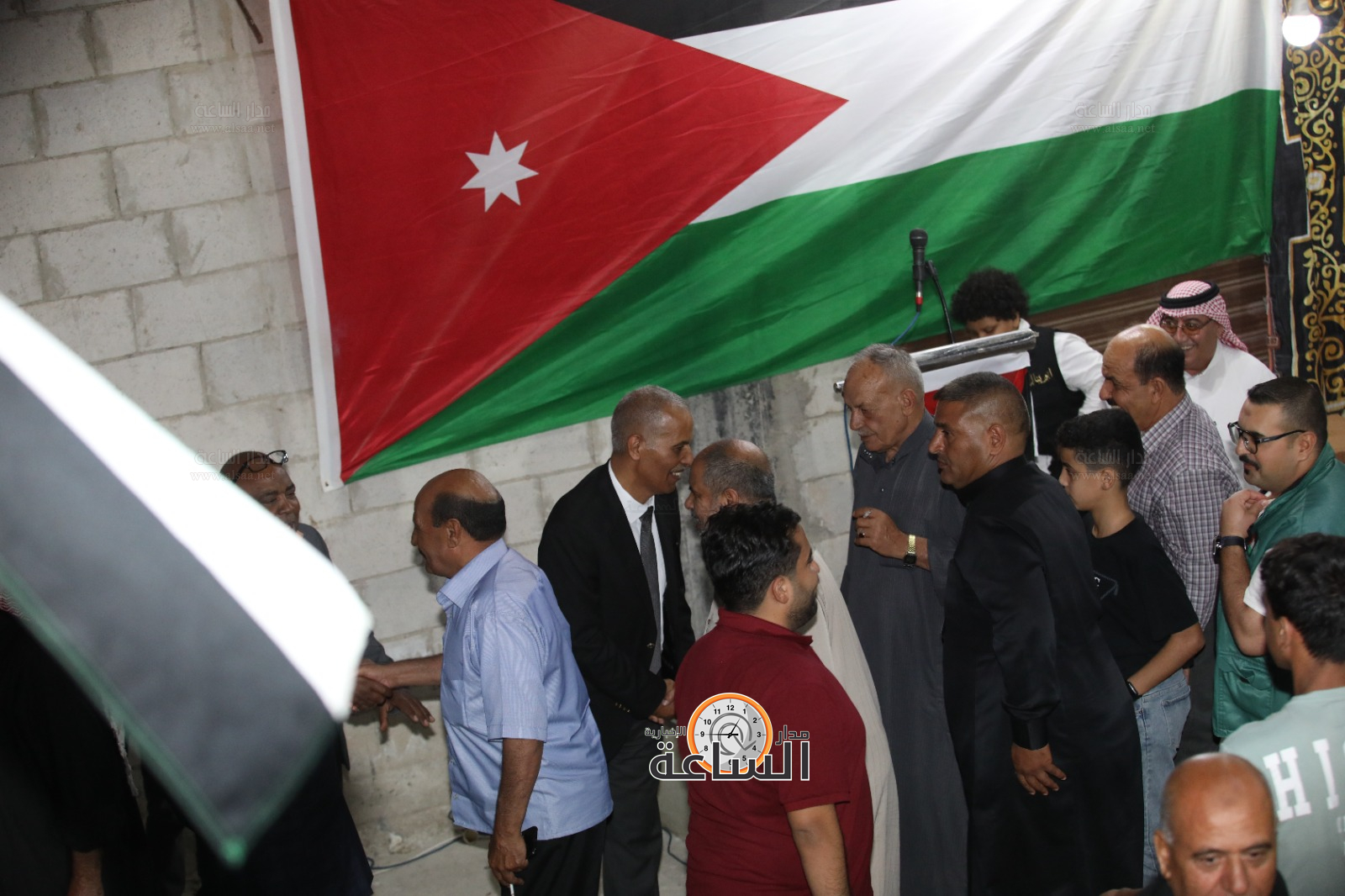 Madar Al-Saa Images 0.9116431519345982