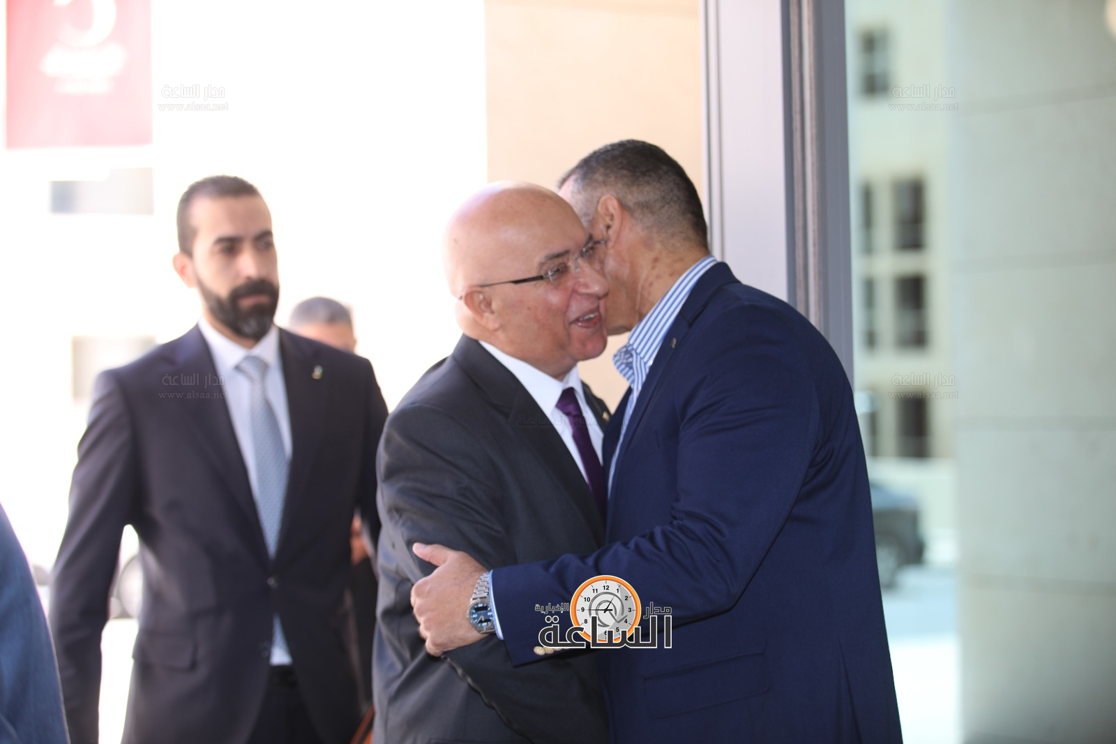 Madar Al-Saa Images 0.5322570564221274