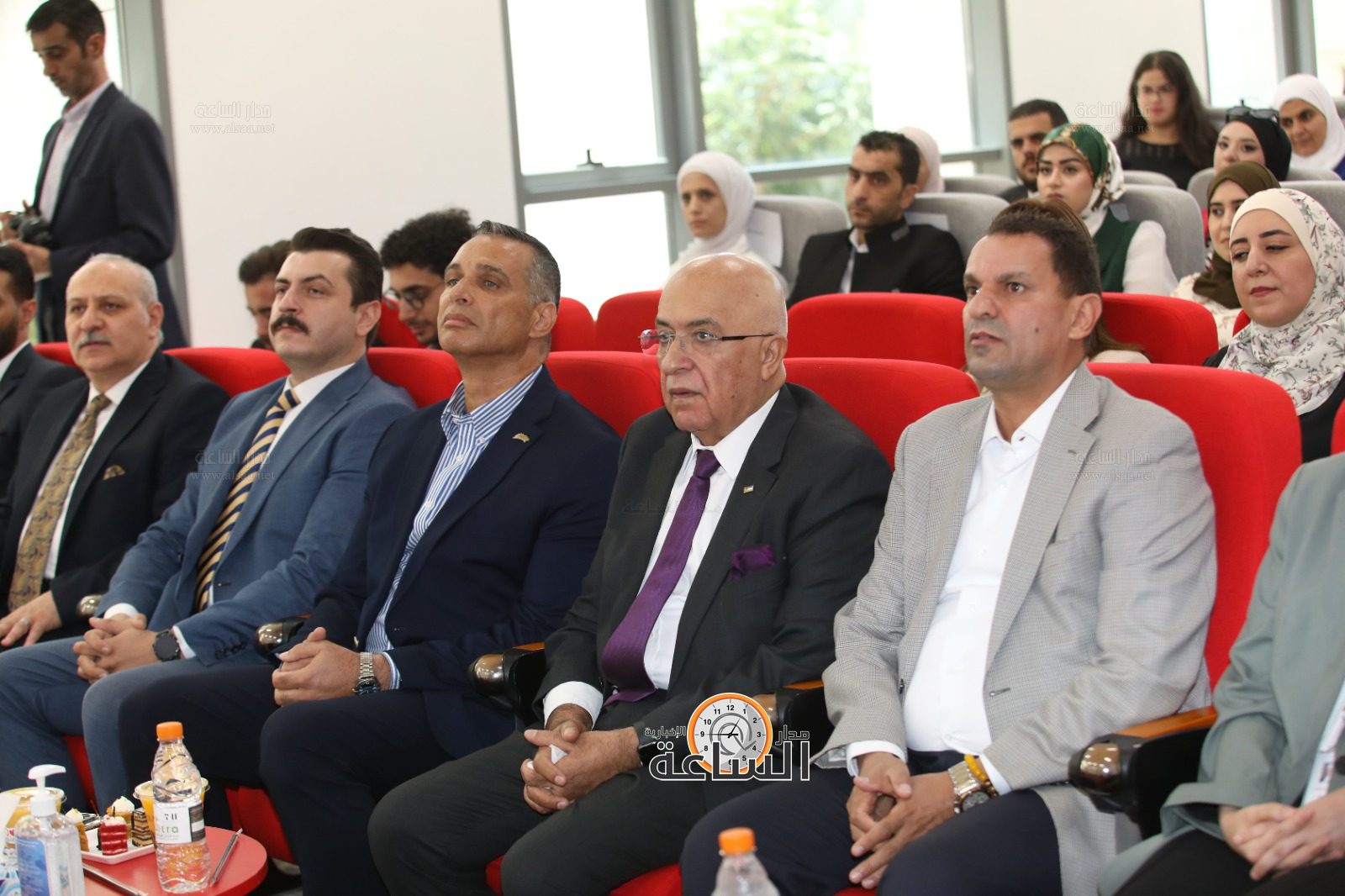 Madar Al-Saa Images 0.8762273827075724