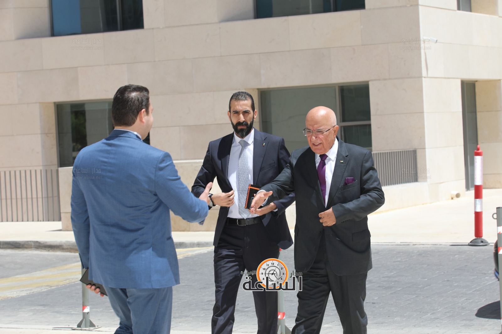 Madar Al-Saa Images 0.9716145035979924