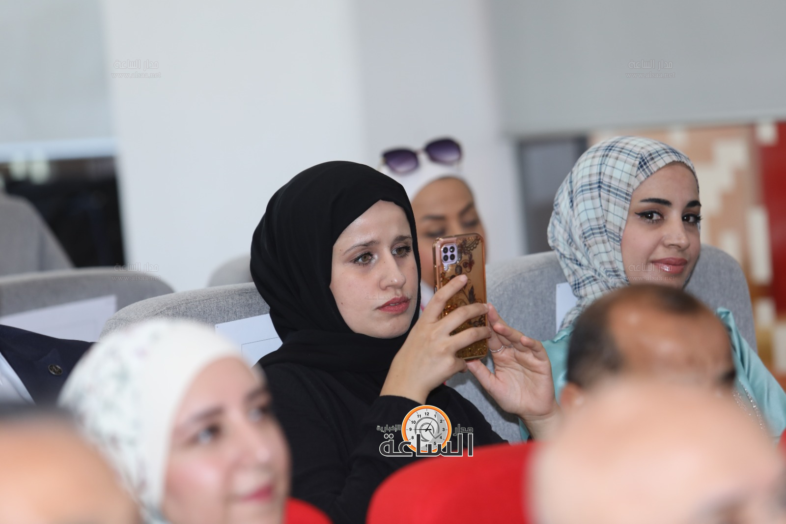 Madar Al-Saa Images 0.6296140166459105