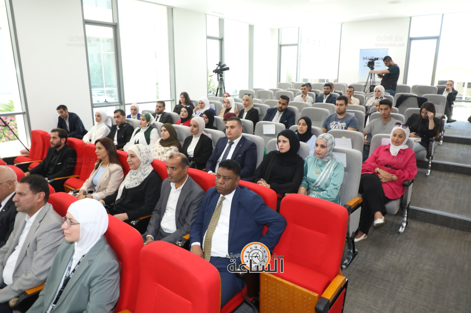 Madar Al-Saa Images 0.7210266573398112