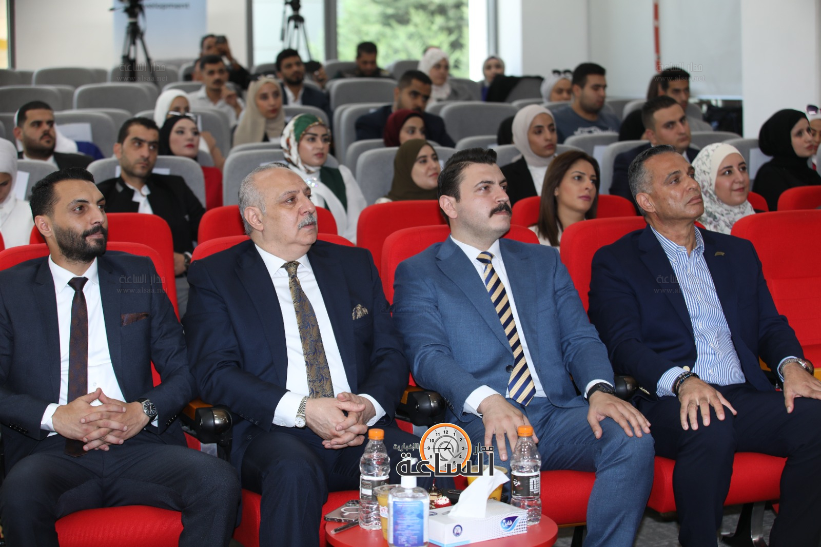 Madar Al-Saa Images 0.4844010087530781