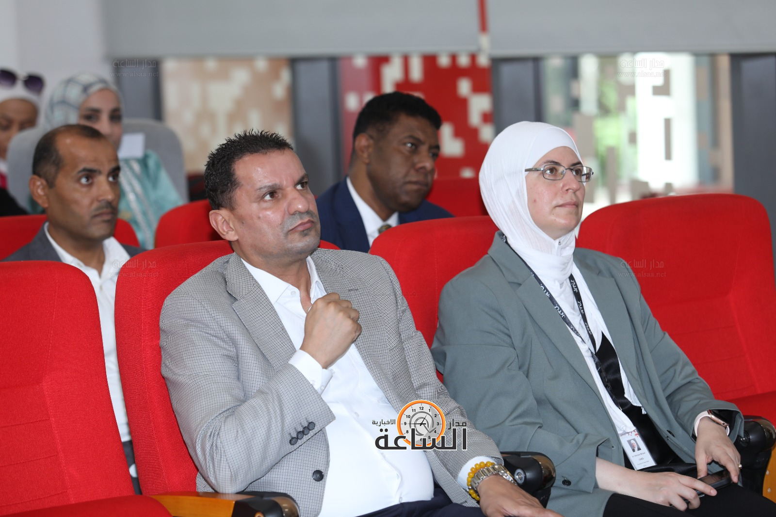 Madar Al-Saa Images 0.6940520453290804