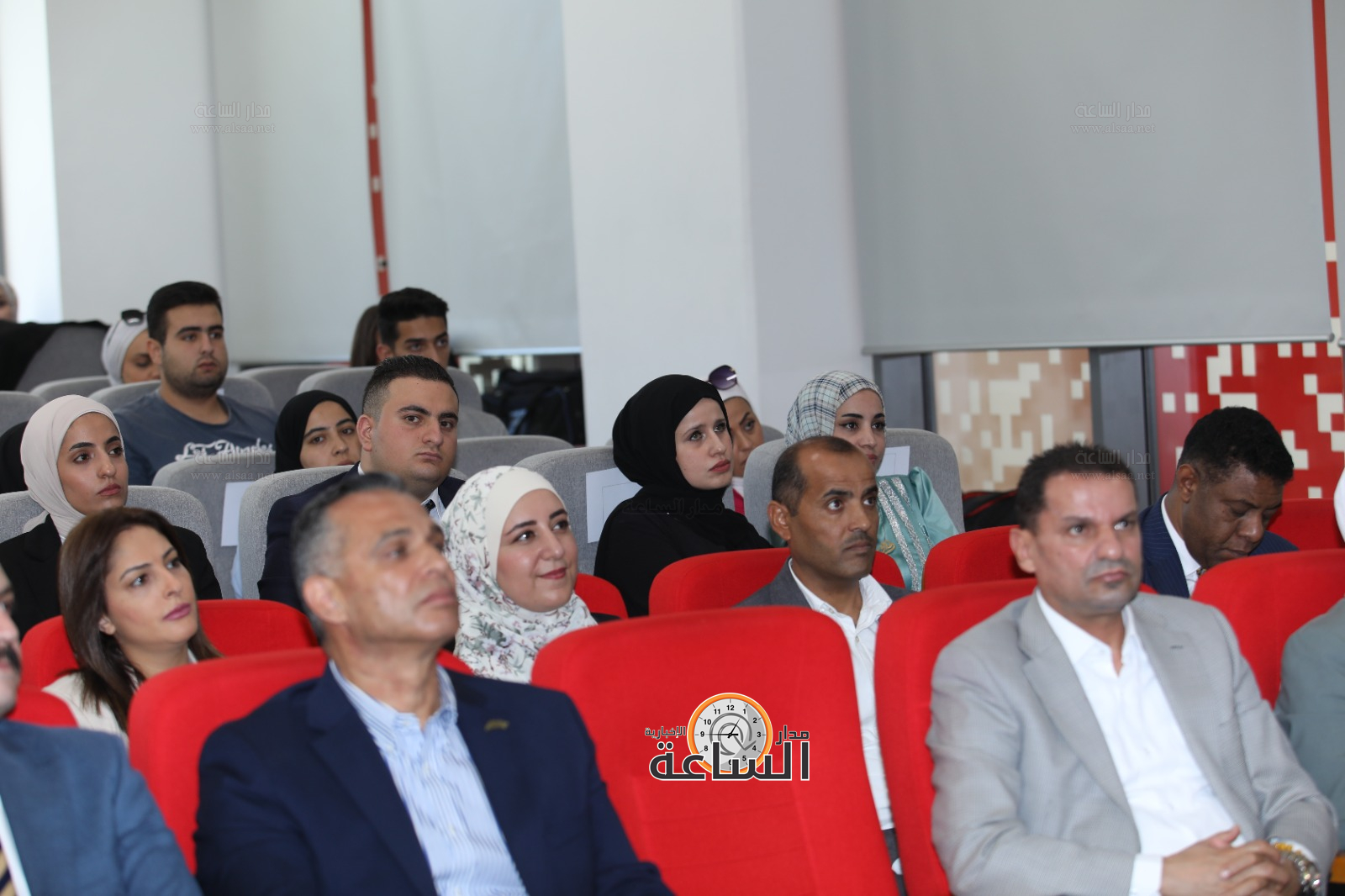 Madar Al-Saa Images 0.5709670070721171