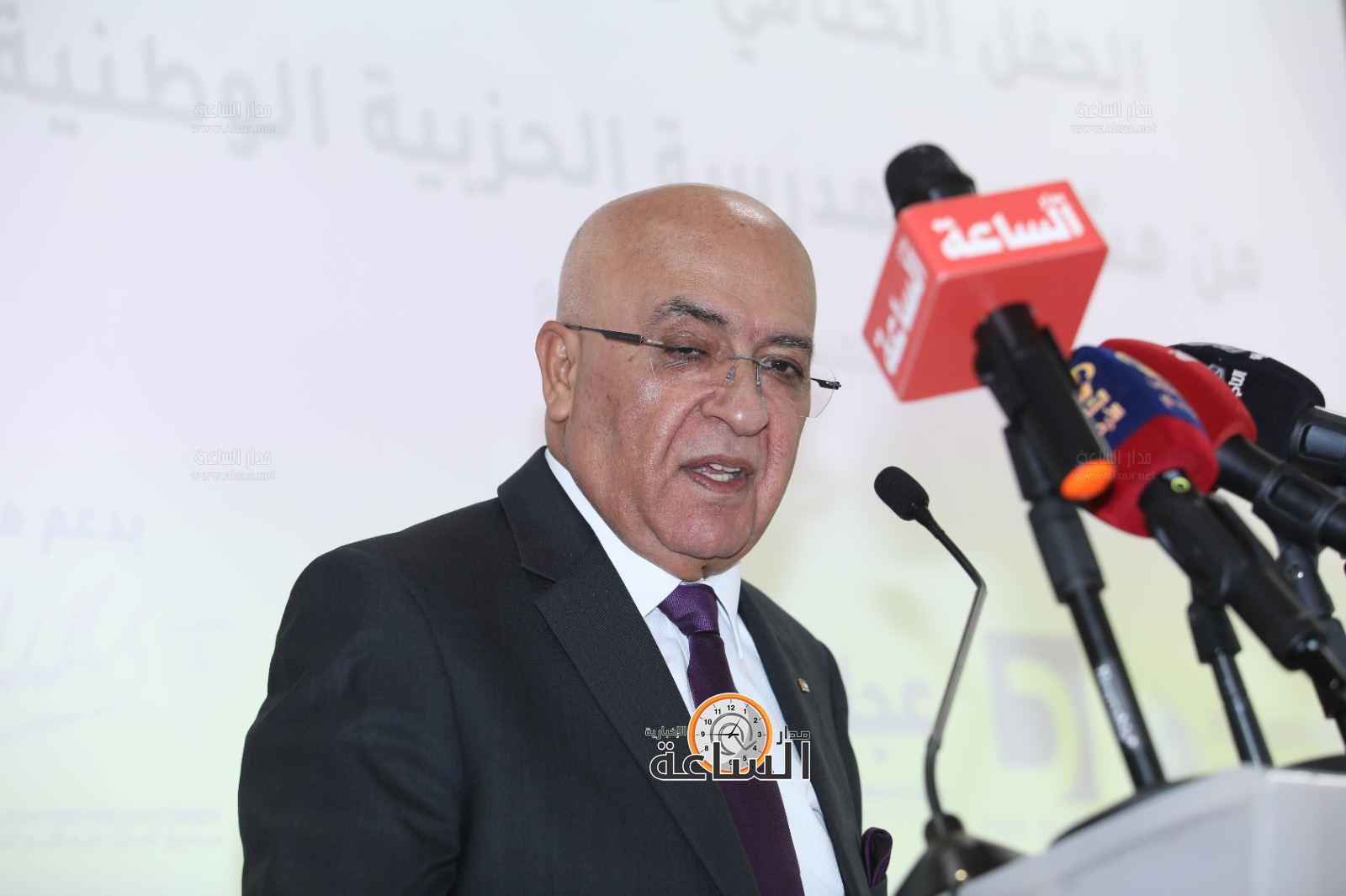 Madar Al-Saa Images 0.08041459023777486