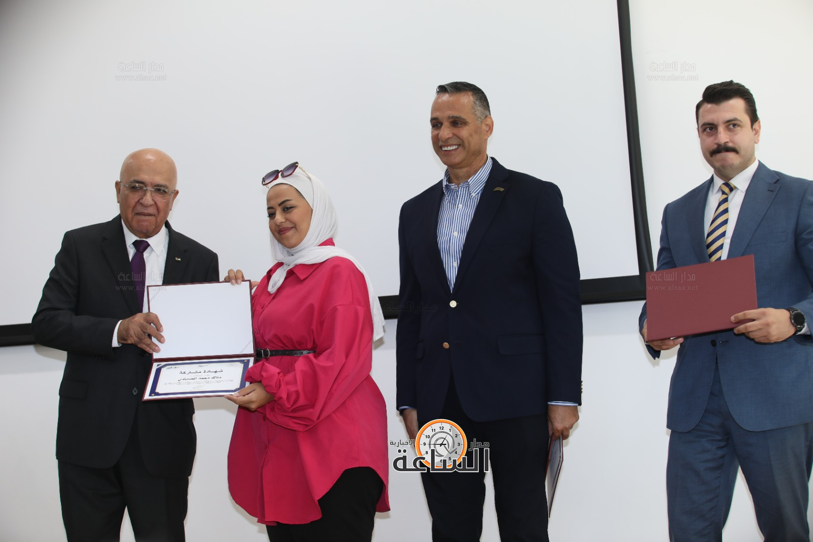 Madar Al-Saa Images 0.7203327582670214