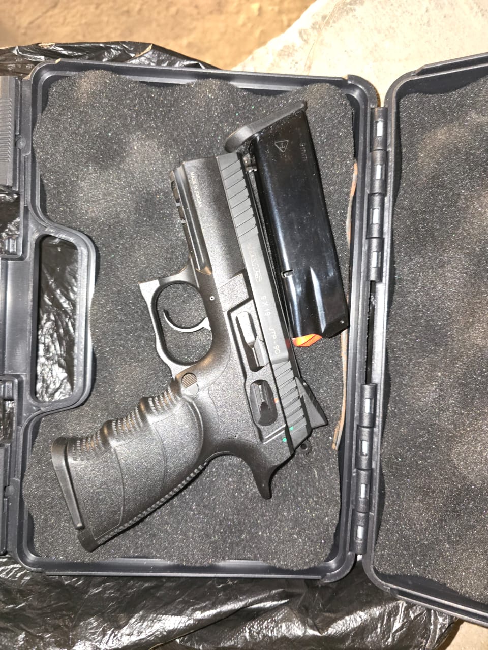 Madar Al-Saa Images 0.06563038723596537