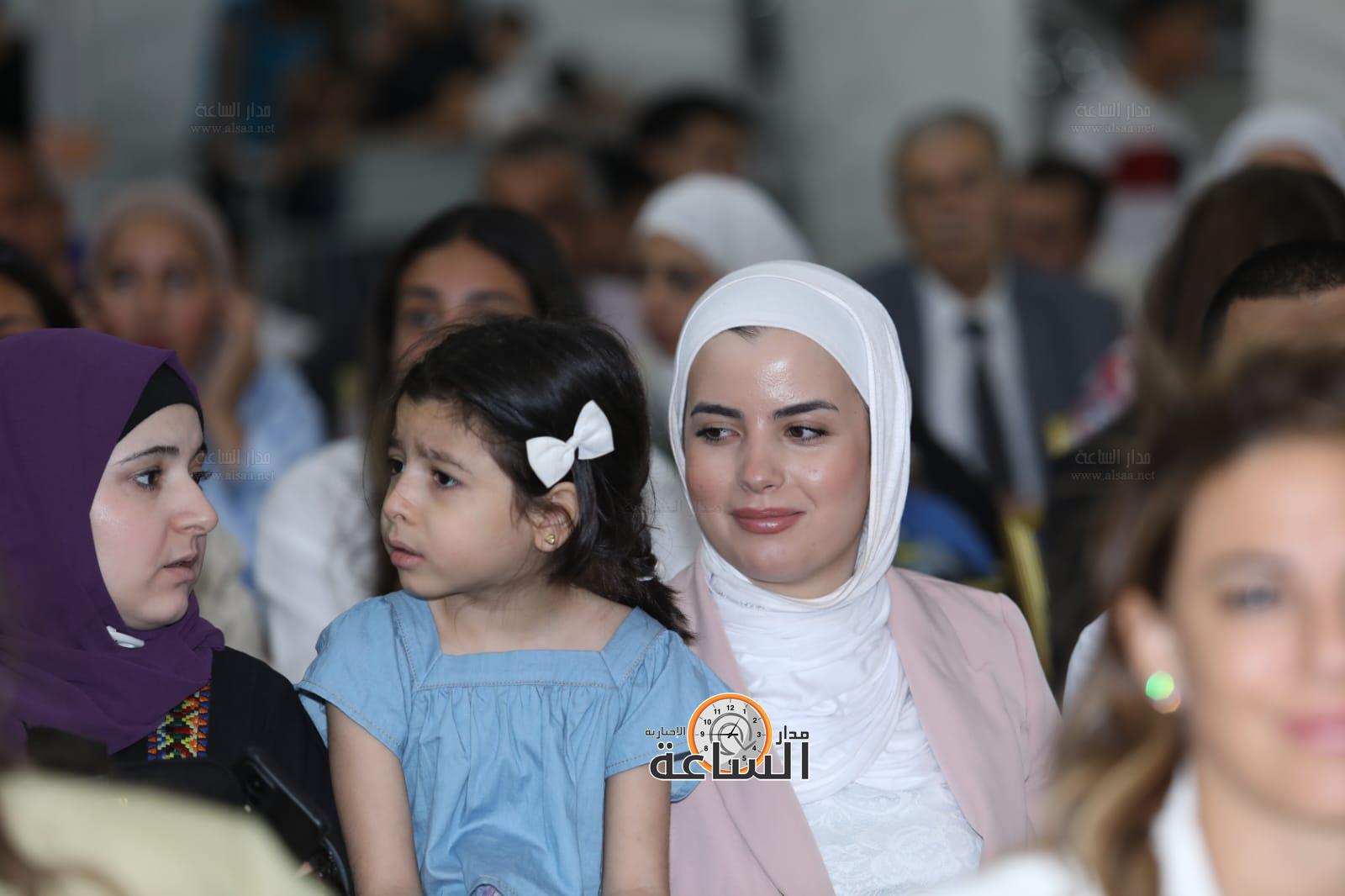 Madar Al-Saa Images 0.5417769407225141