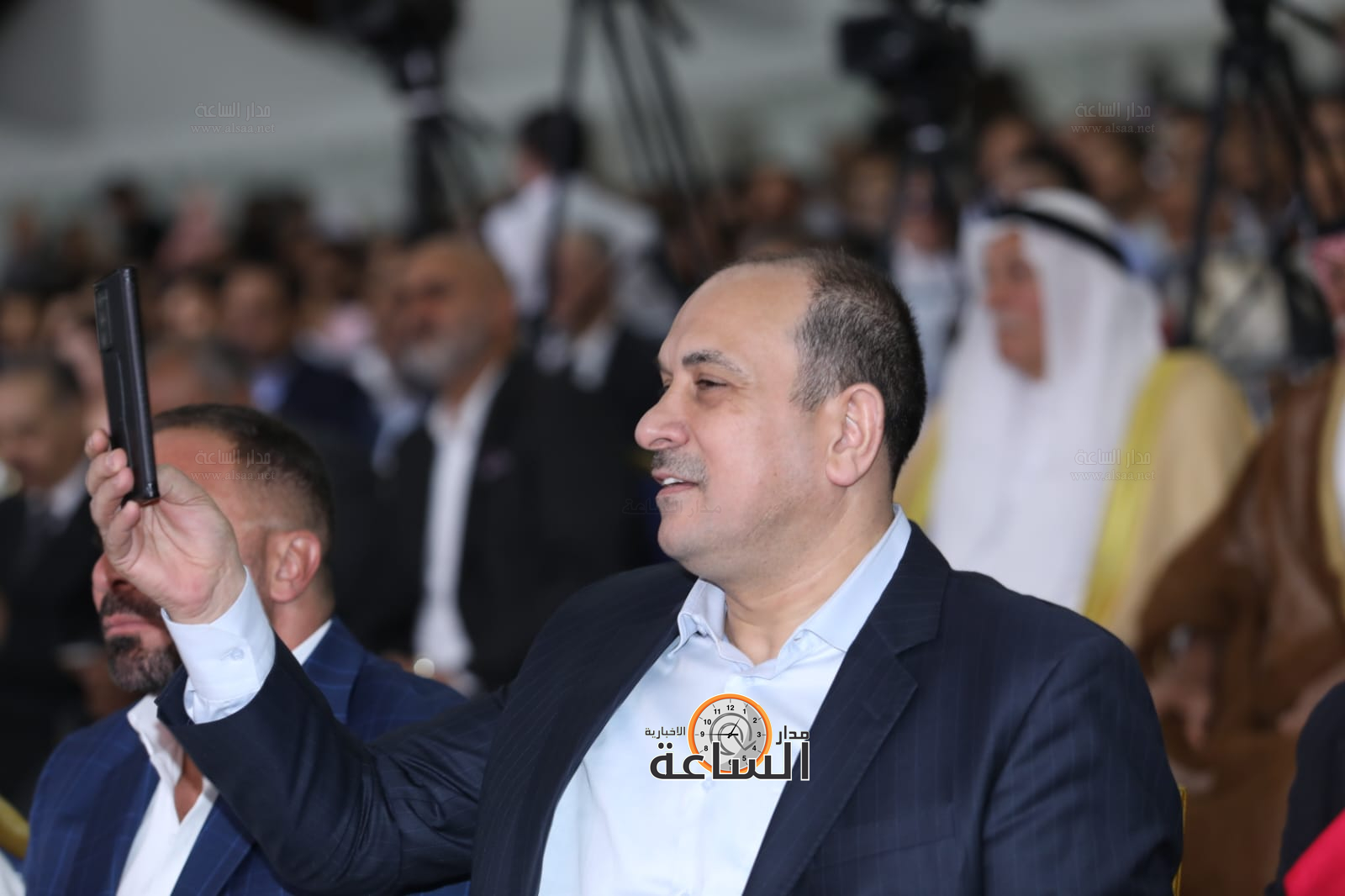 Madar Al-Saa Images 0.3506641190969053