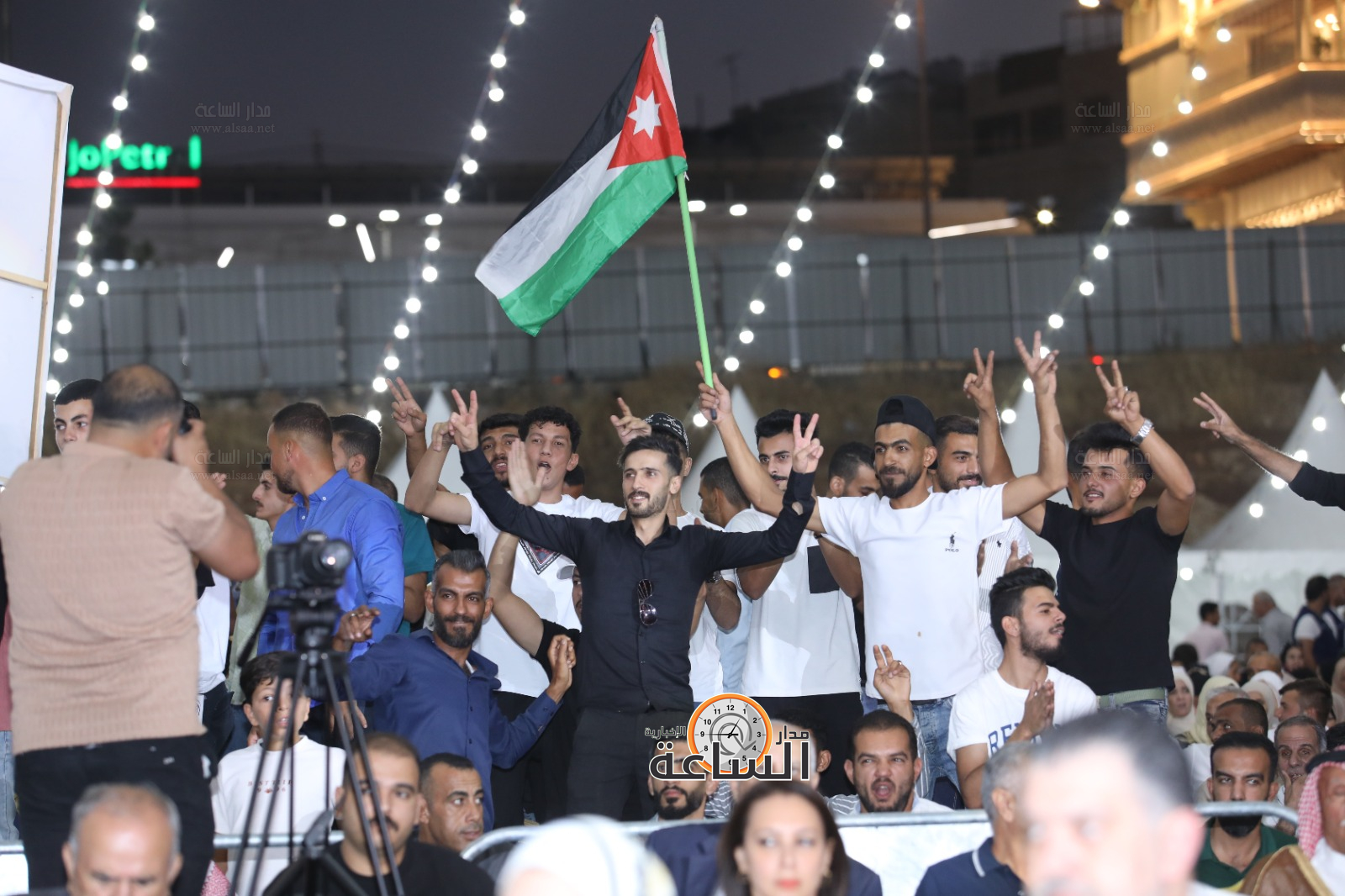 Madar Al-Saa Images 0.7310601879502319