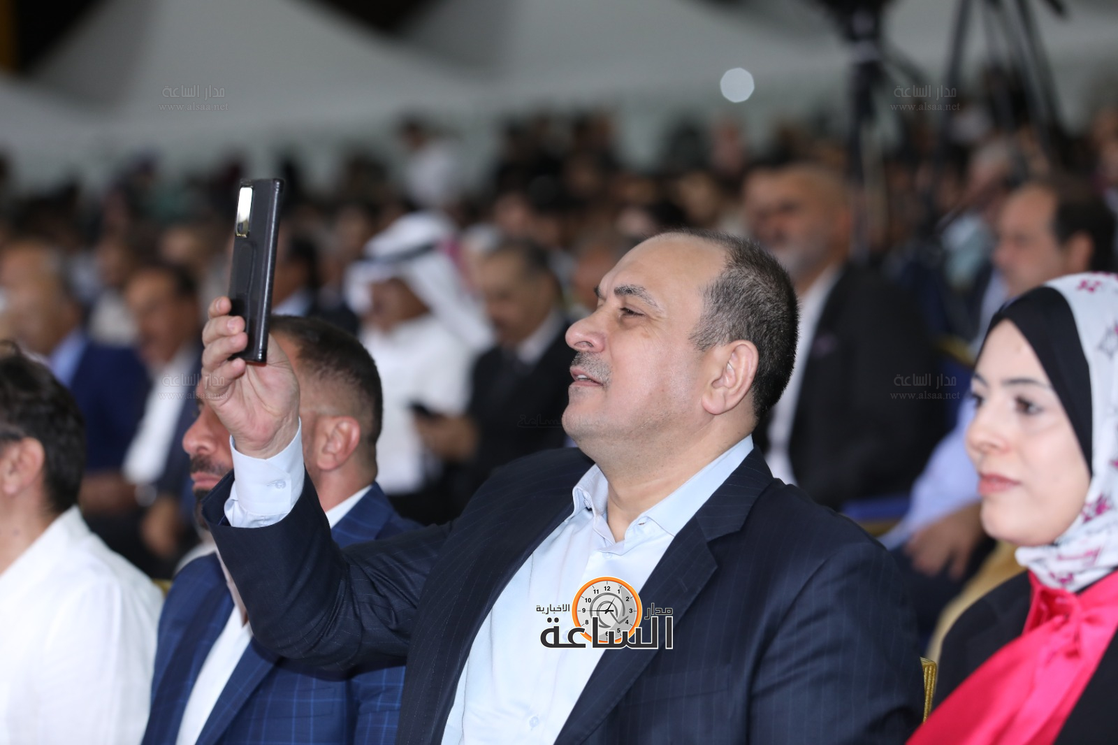 Madar Al-Saa Images 0.33717400183984725