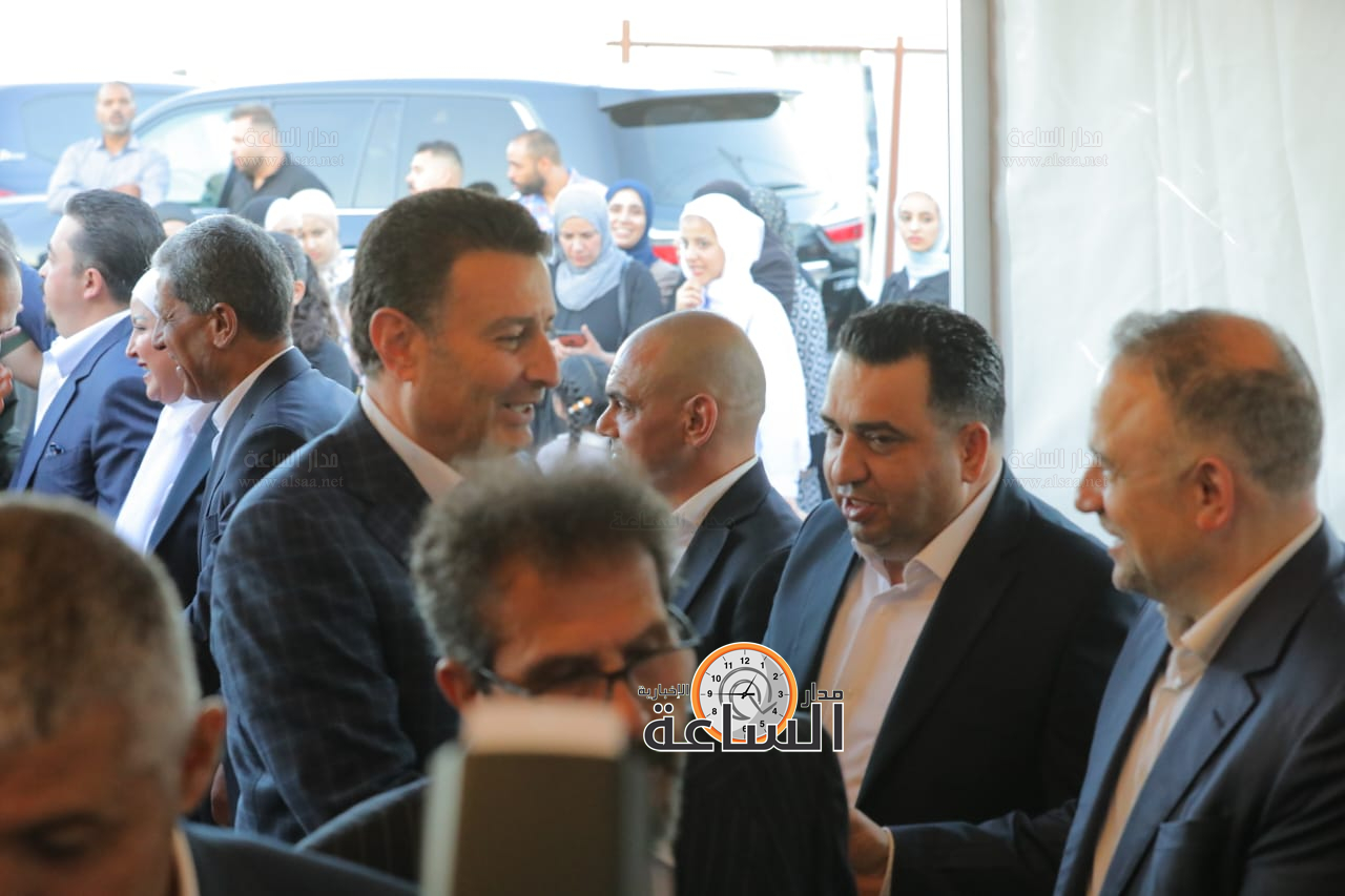 Madar Al-Saa Images 0.12054381987643481