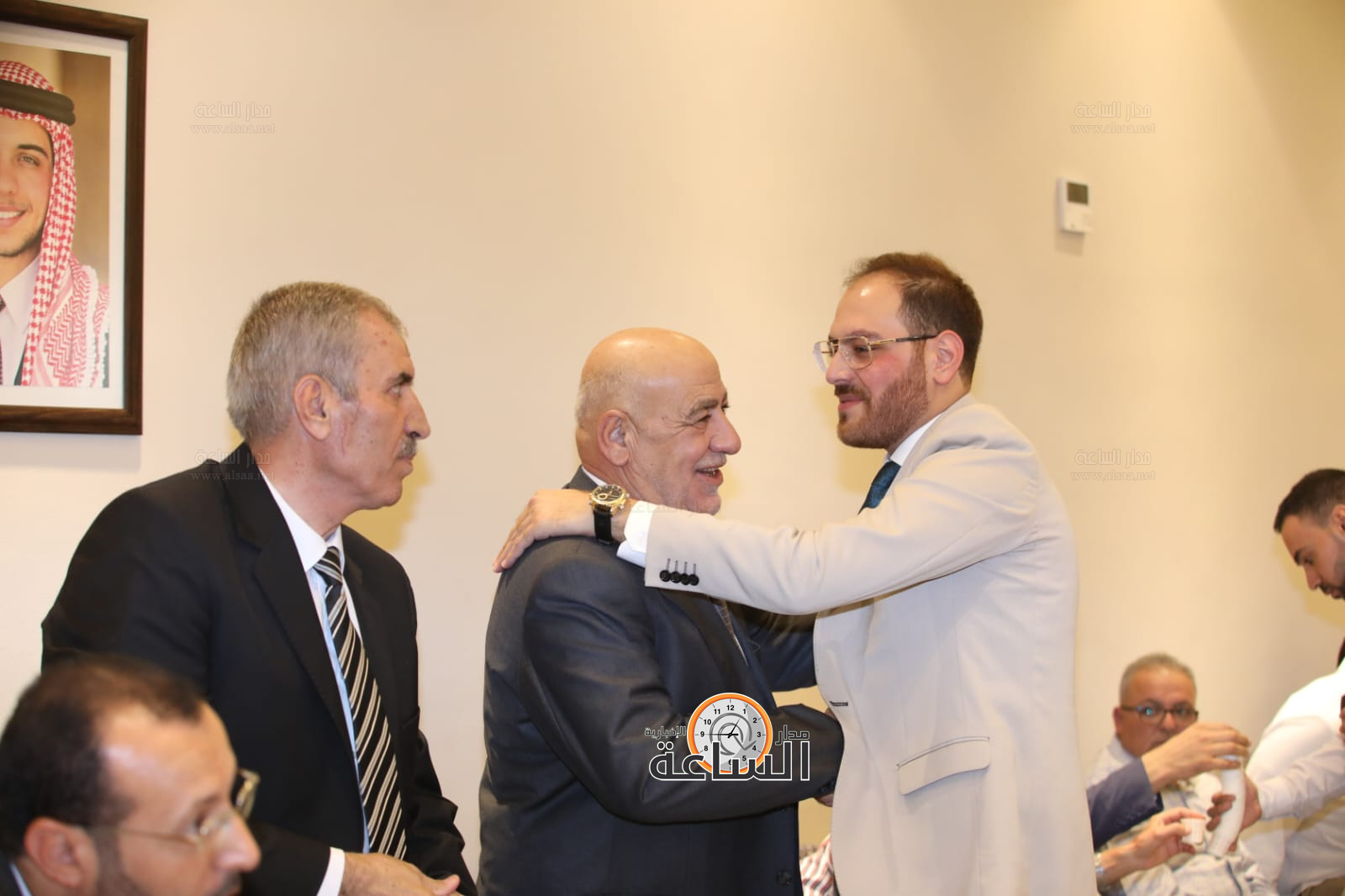 Madar Al-Saa Images 0.9153290369471427