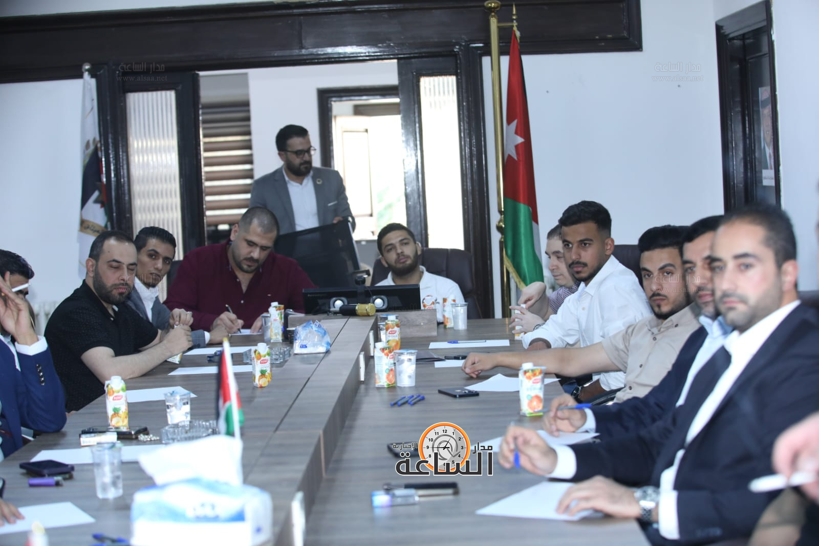 Madar Al-Saa Images 0.0037102988724466712