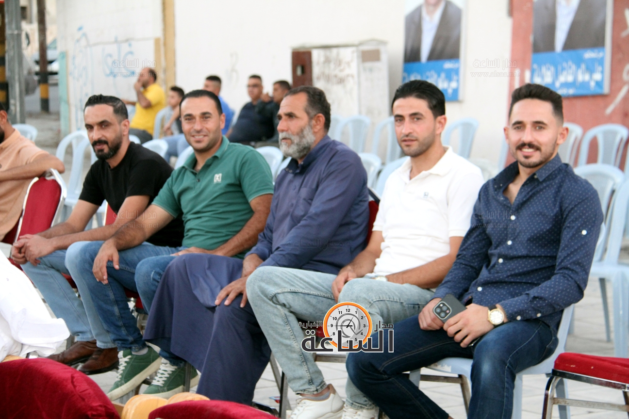 Madar Al-Saa Images 0.41183275567457067