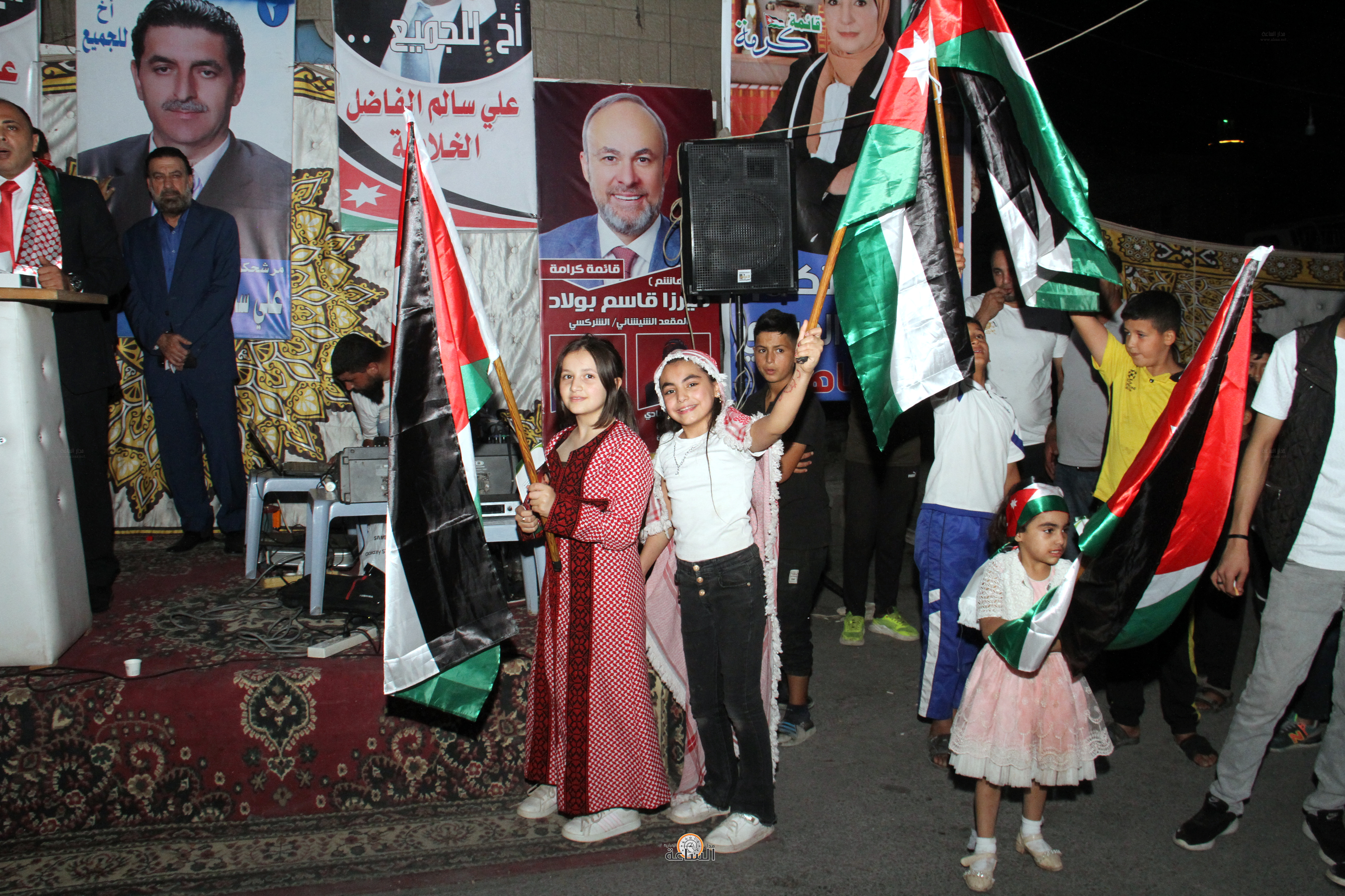 Madar Al-Saa Images 0.05133431519310605