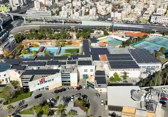 Madar Al-Saa Images 0.6027090704294591