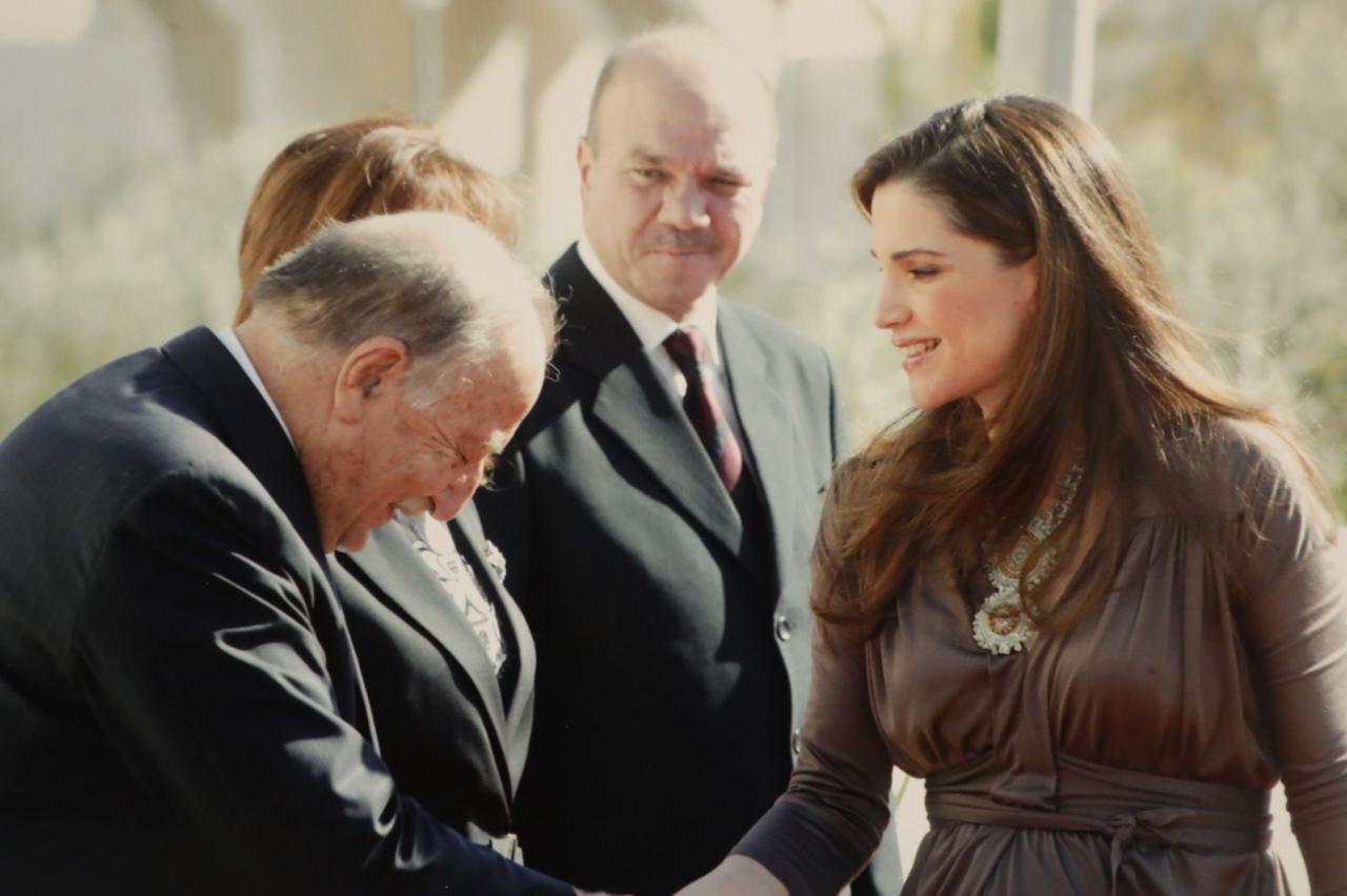 Madar Al-Saa Images 0.6890479715149274