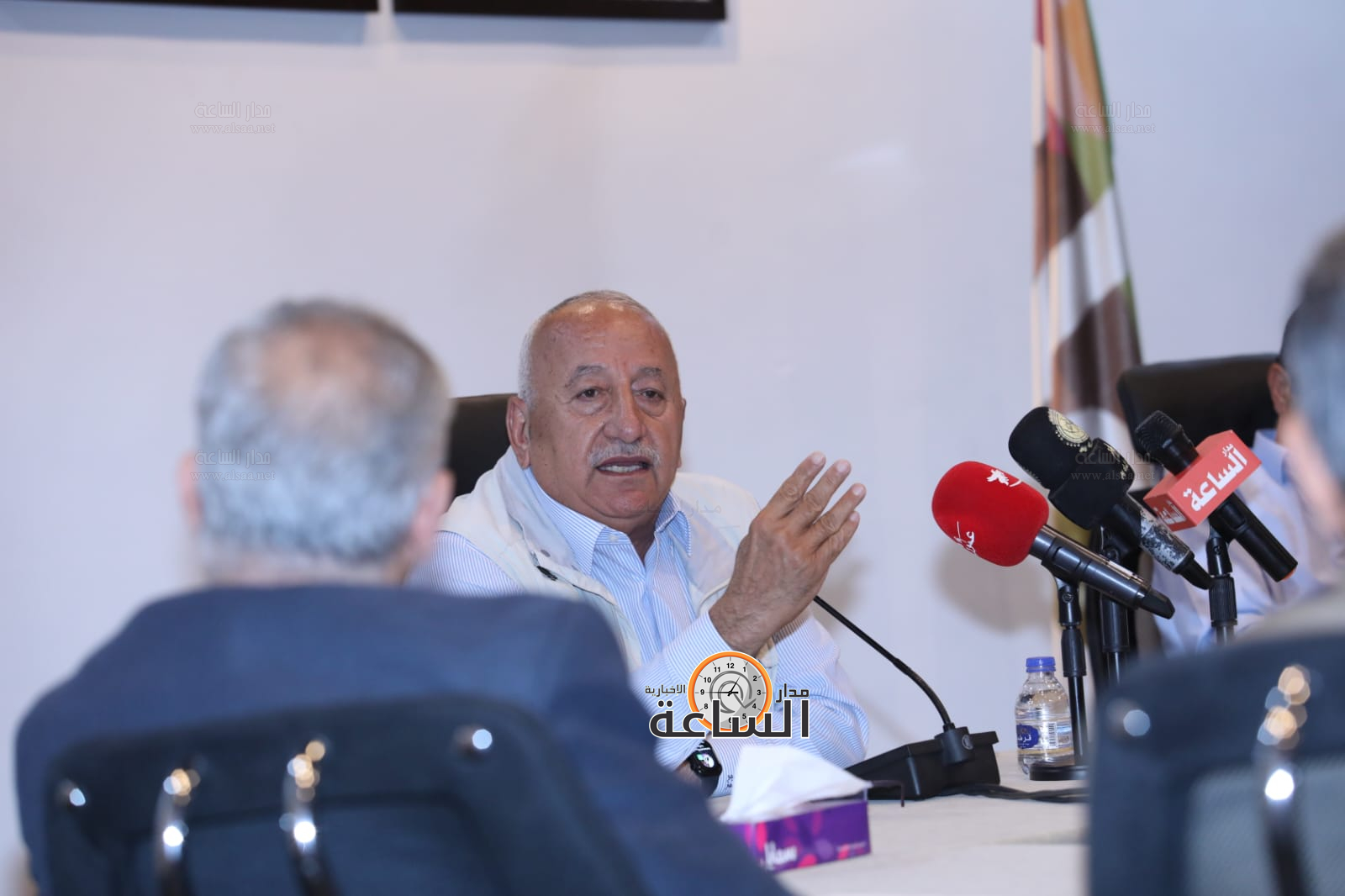 Madar Al-Saa Images 0.12398441679170857