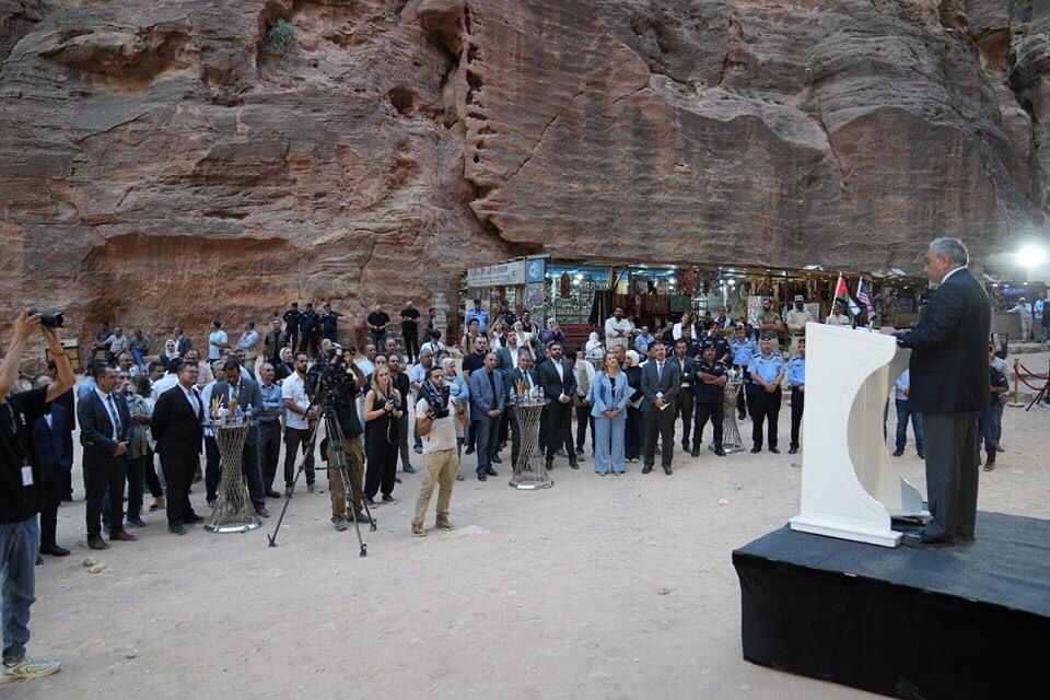 Madar Al-Saa Images 0.35784883249778066